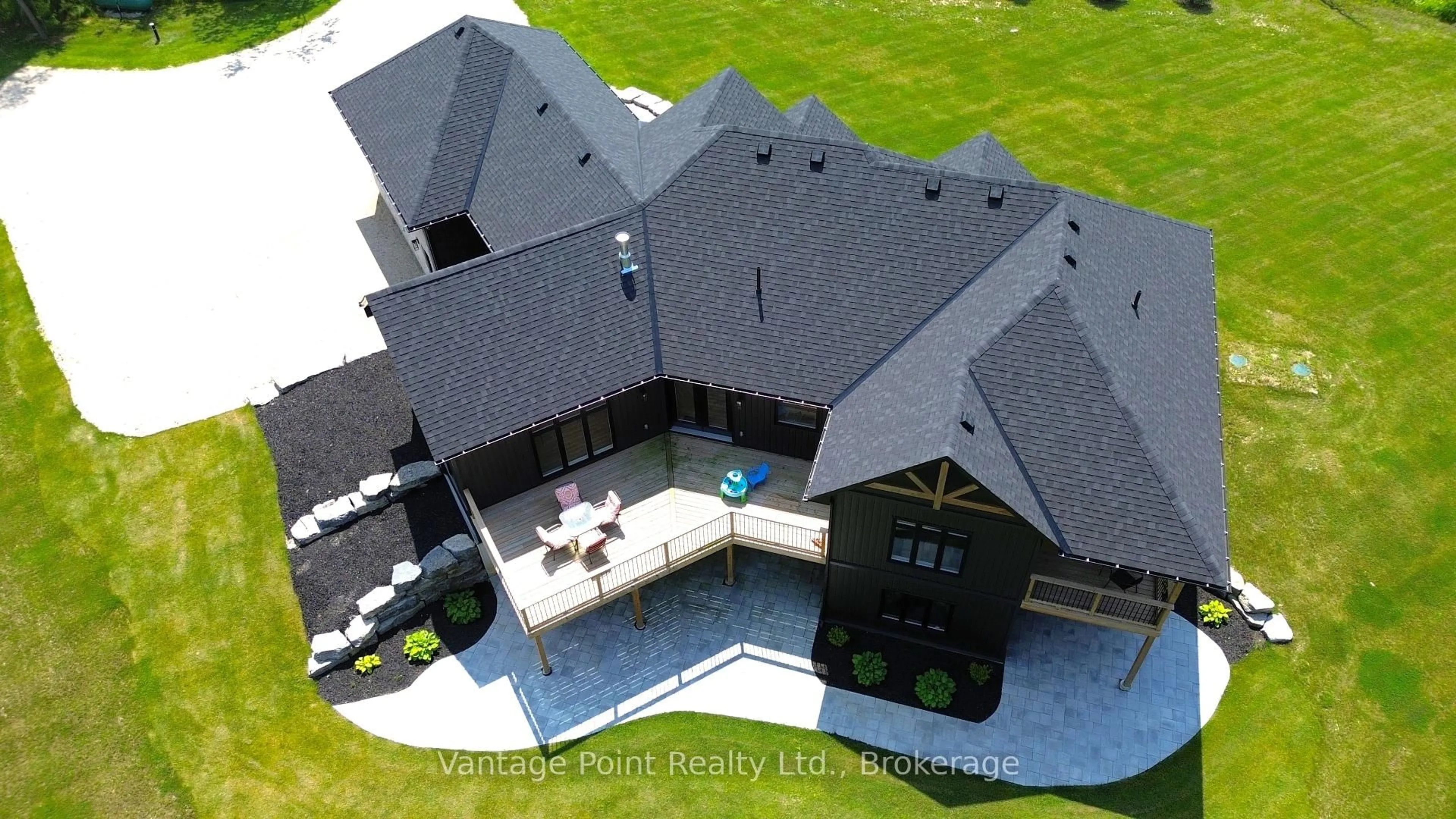 A pic from outside/outdoor area/front of a property/back of a property/a pic from drone, building for 249311 Grey 9 Rd, Grey Highlands Ontario N0C 1B0