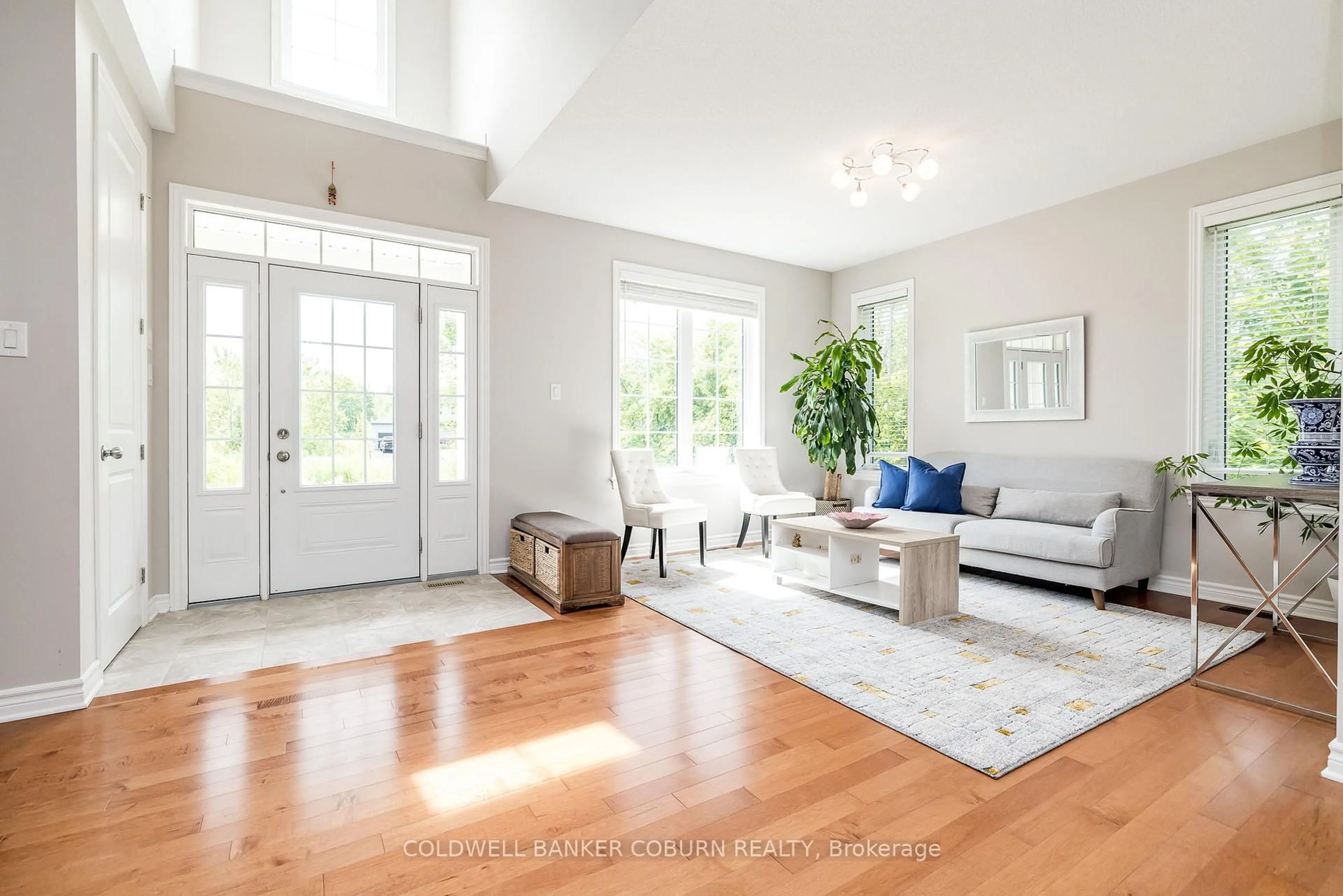 Indoor entryway for 549 Osmond Daley Dr, Carp Ontario K0A 1L0