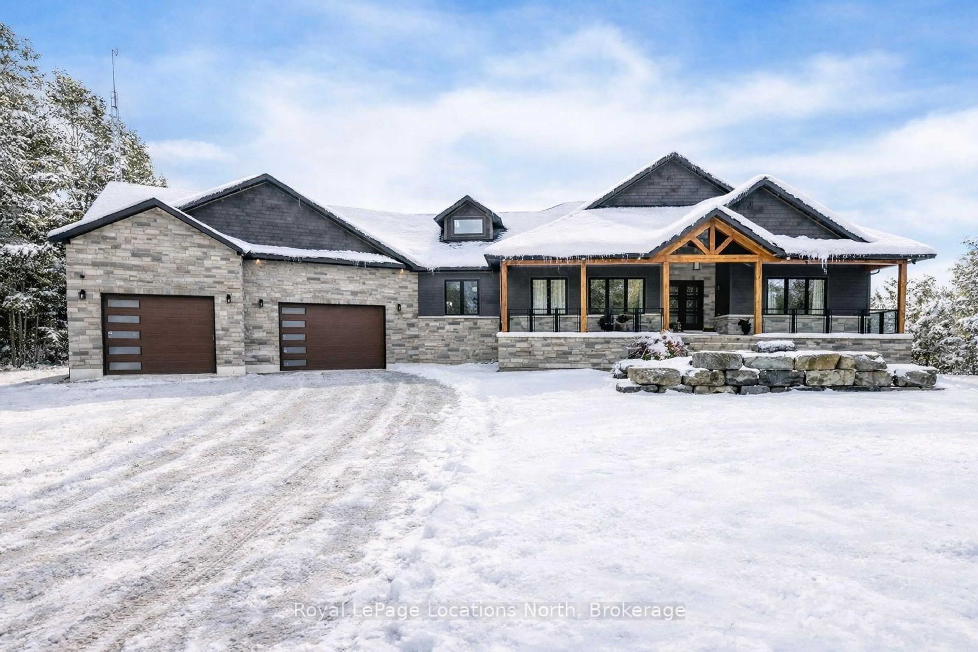 Home with brick exterior material, unknown for 429540 8th B Concession, Grey Highlands Ontario N0C 1M0