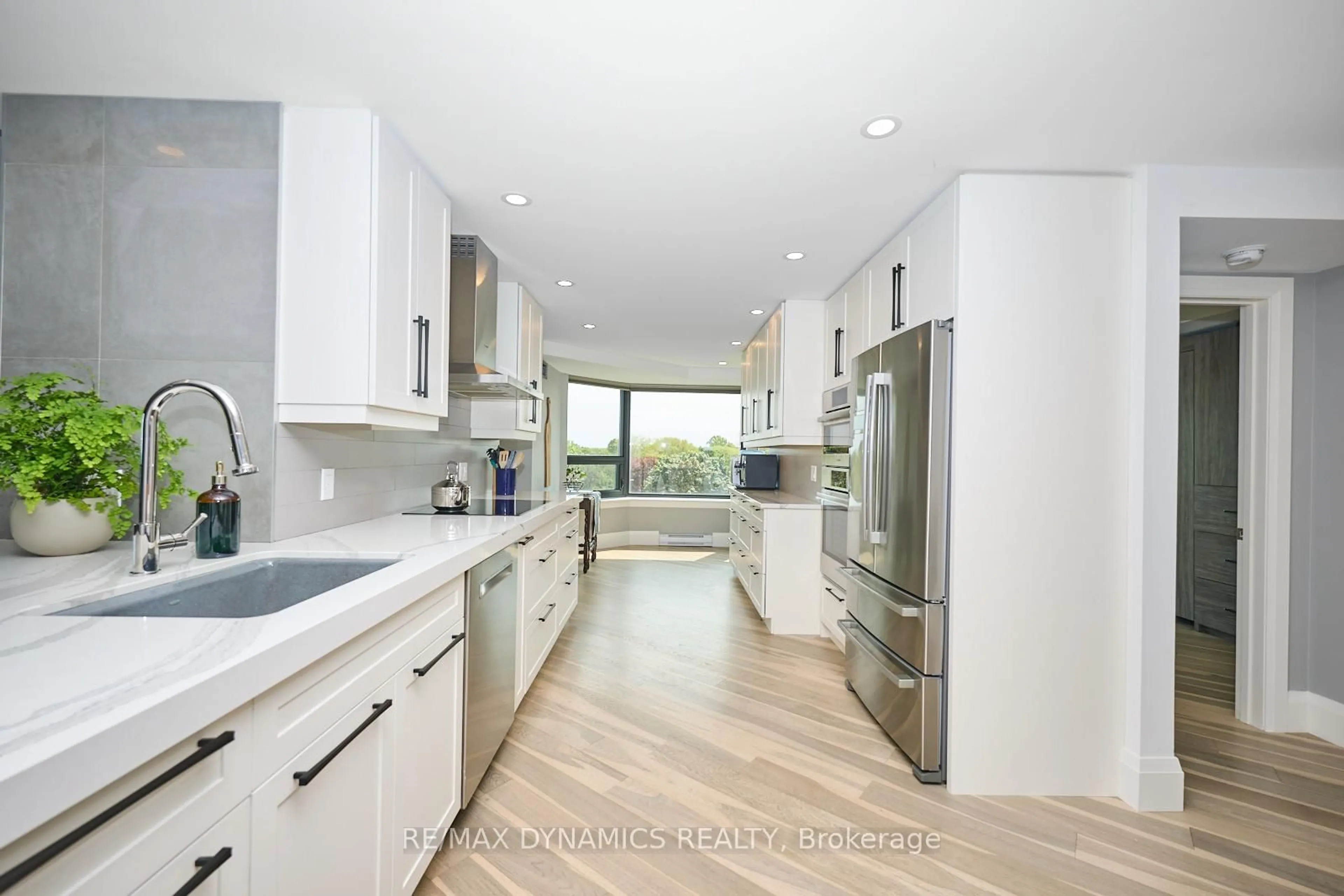 Contemporary kitchen, ceramic/tile floor for 701 Geneva St #1504, St. Catharines Ontario L2N 7H9