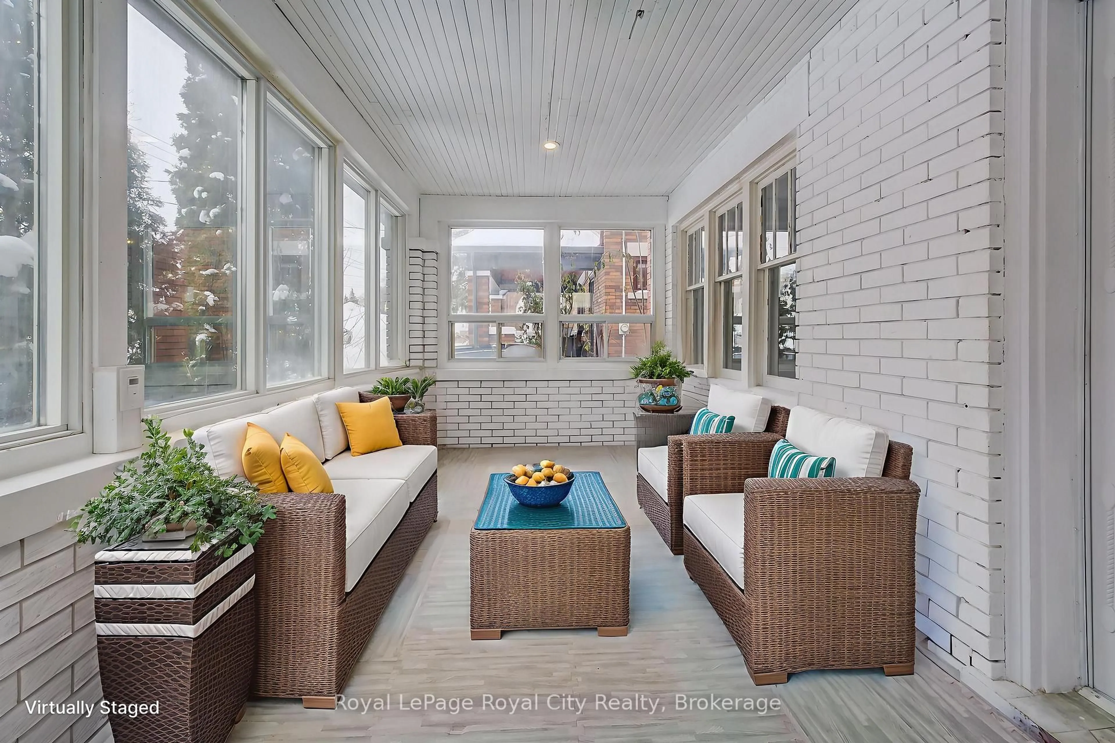 Patio, street for 18 Shanley St, Kitchener Ontario N2H 5N8