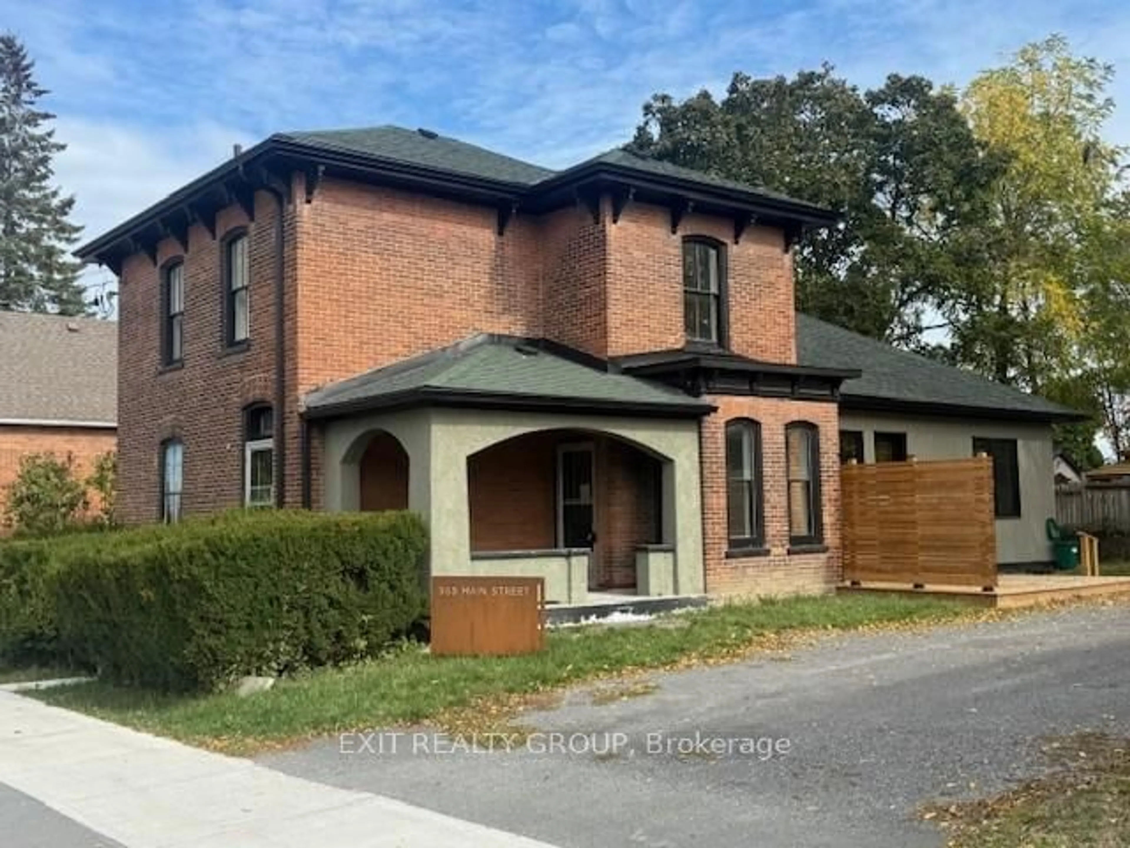 Home with brick exterior material, building for 368 Picton Main St, Prince Edward County Ontario K0K 2T0