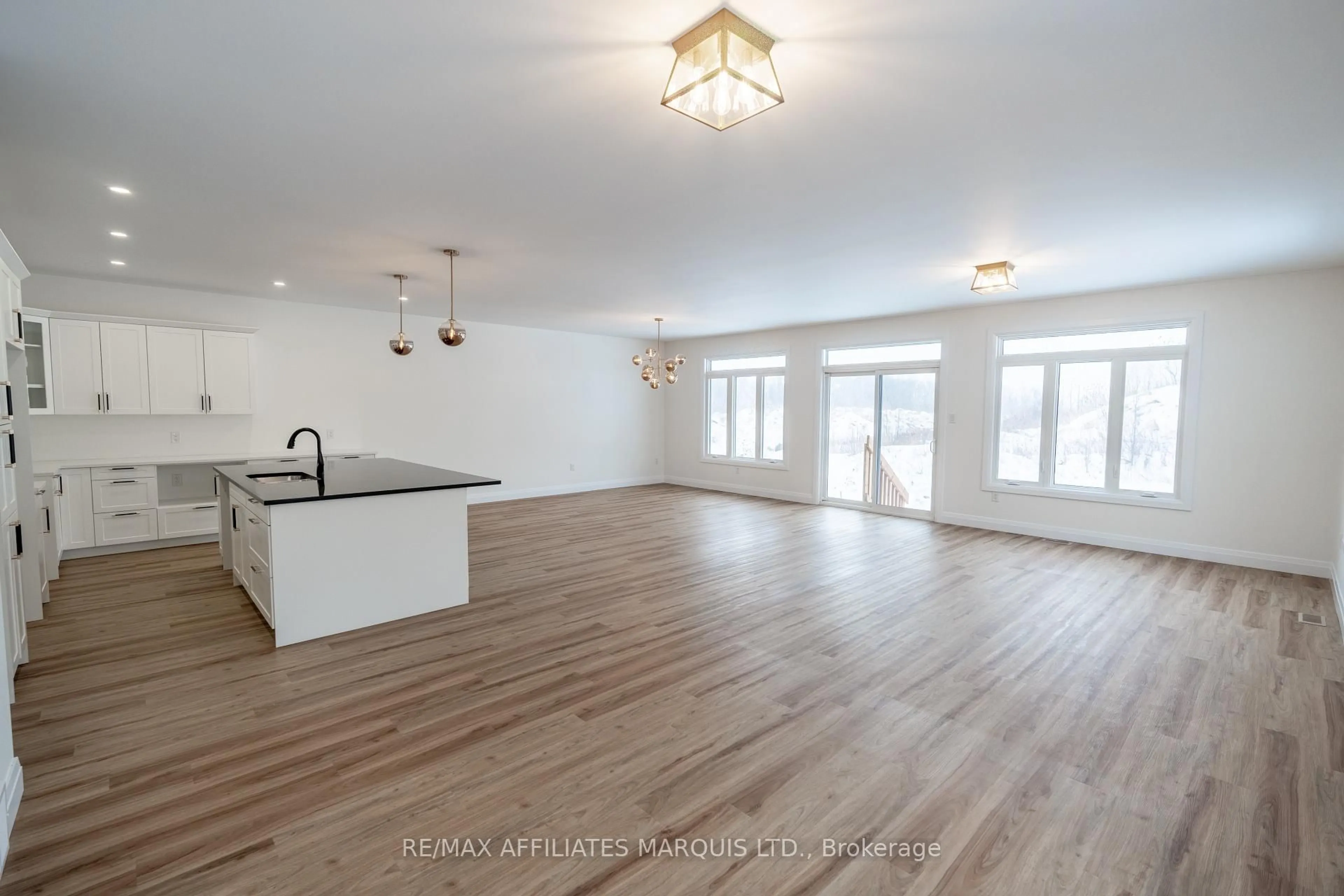 Open concept kitchen, unknown for 2286 Crewson Cres, Cornwall Ontario K6H 0H5