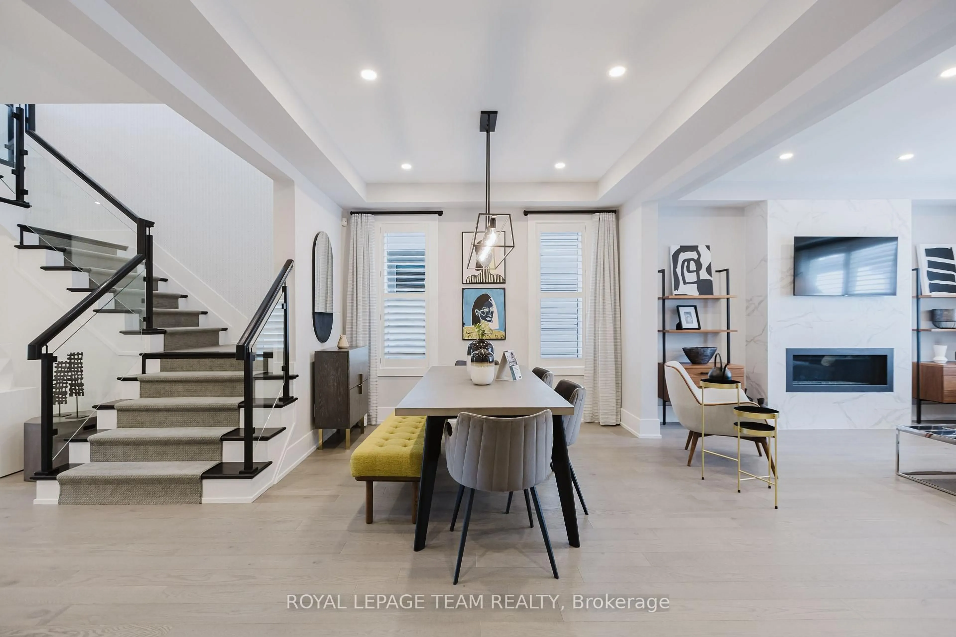 Unknown for 720 Leone Farrel St, Kanata Ontario K2W 0P6