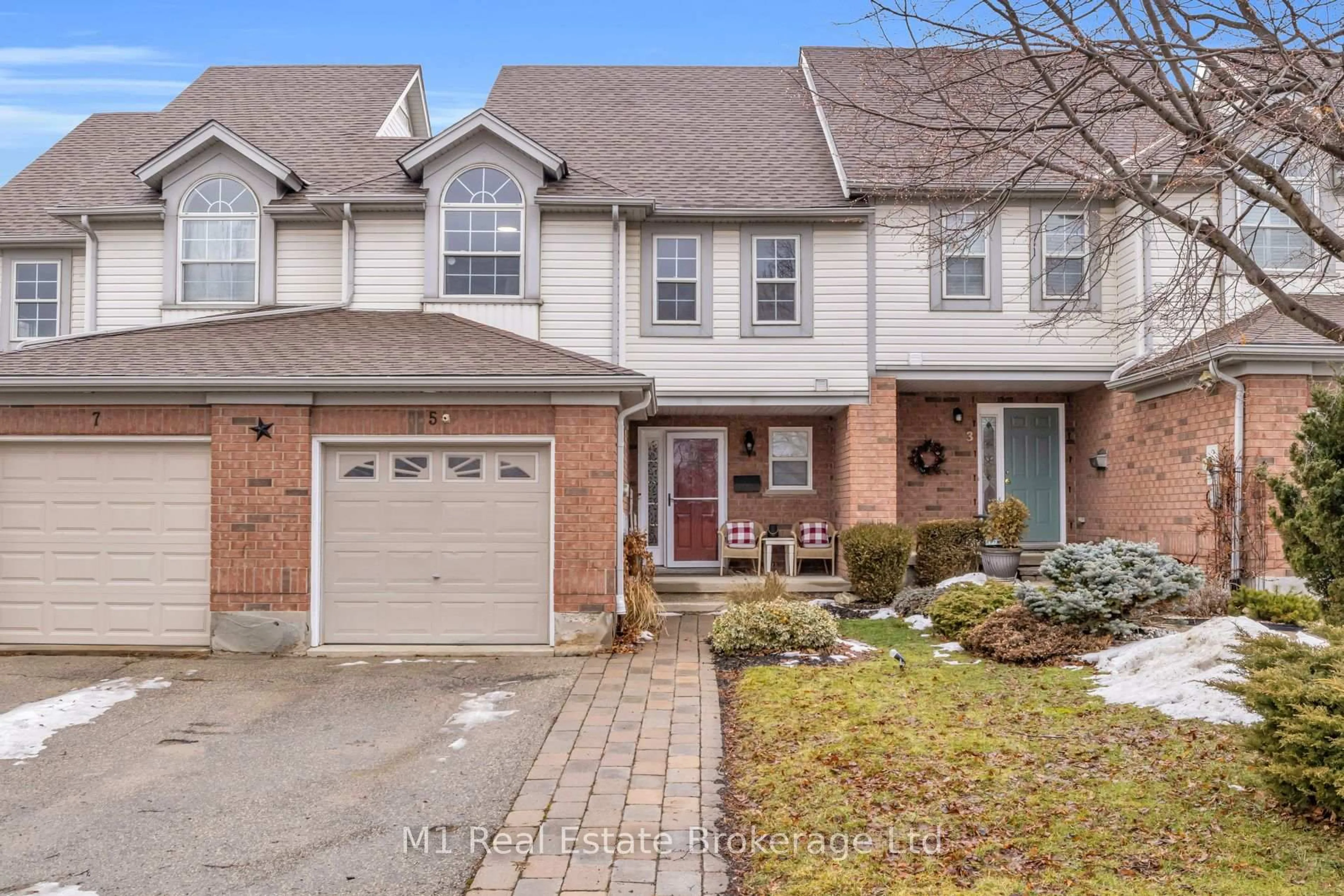 Home with brick exterior material, street for 5 Kearney St, Guelph Ontario N1E 7H2