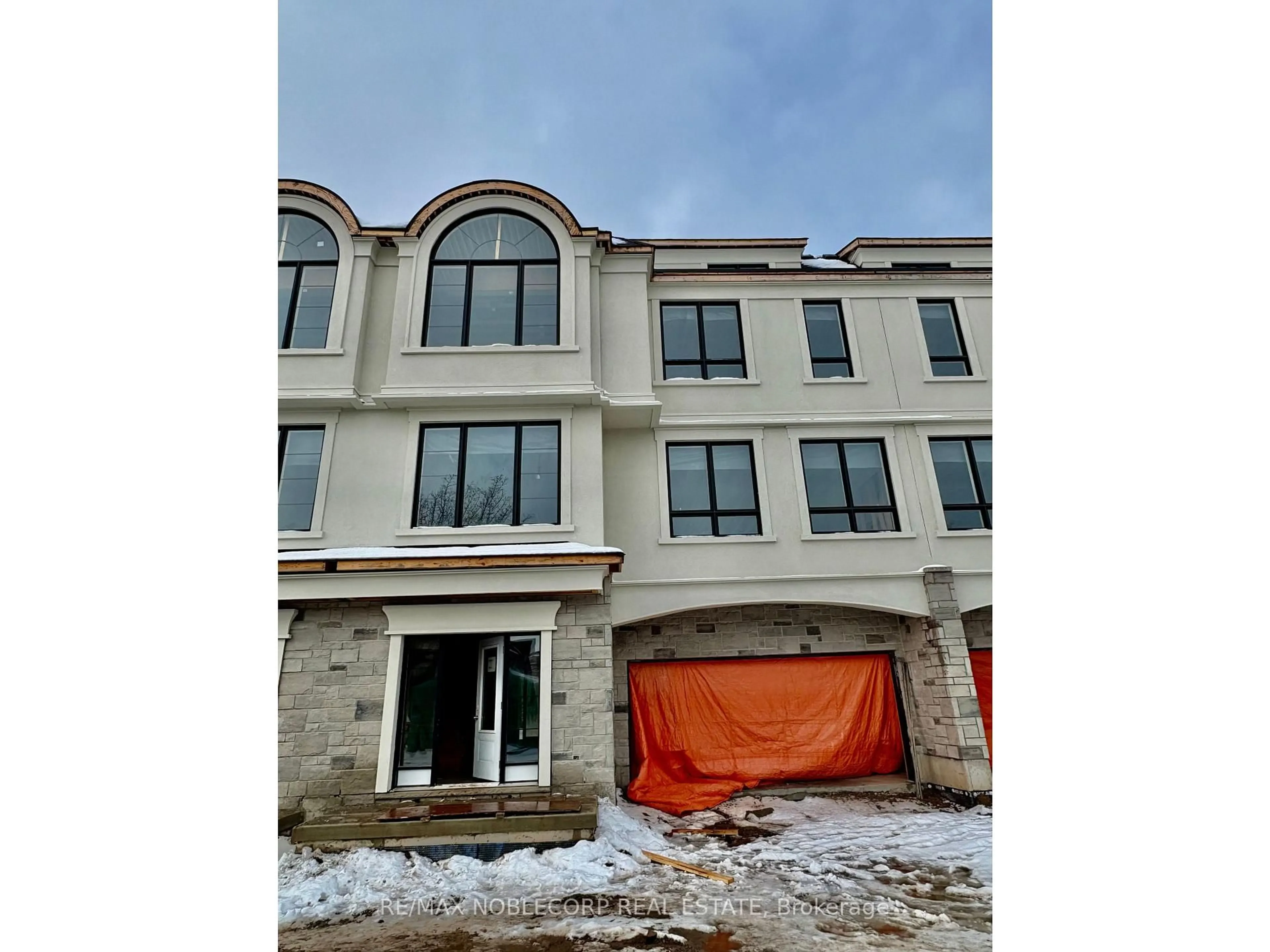 Unknown for 15 Lake St #Inspiration Point, TH#7, Grimsby Ontario L3M 2G4