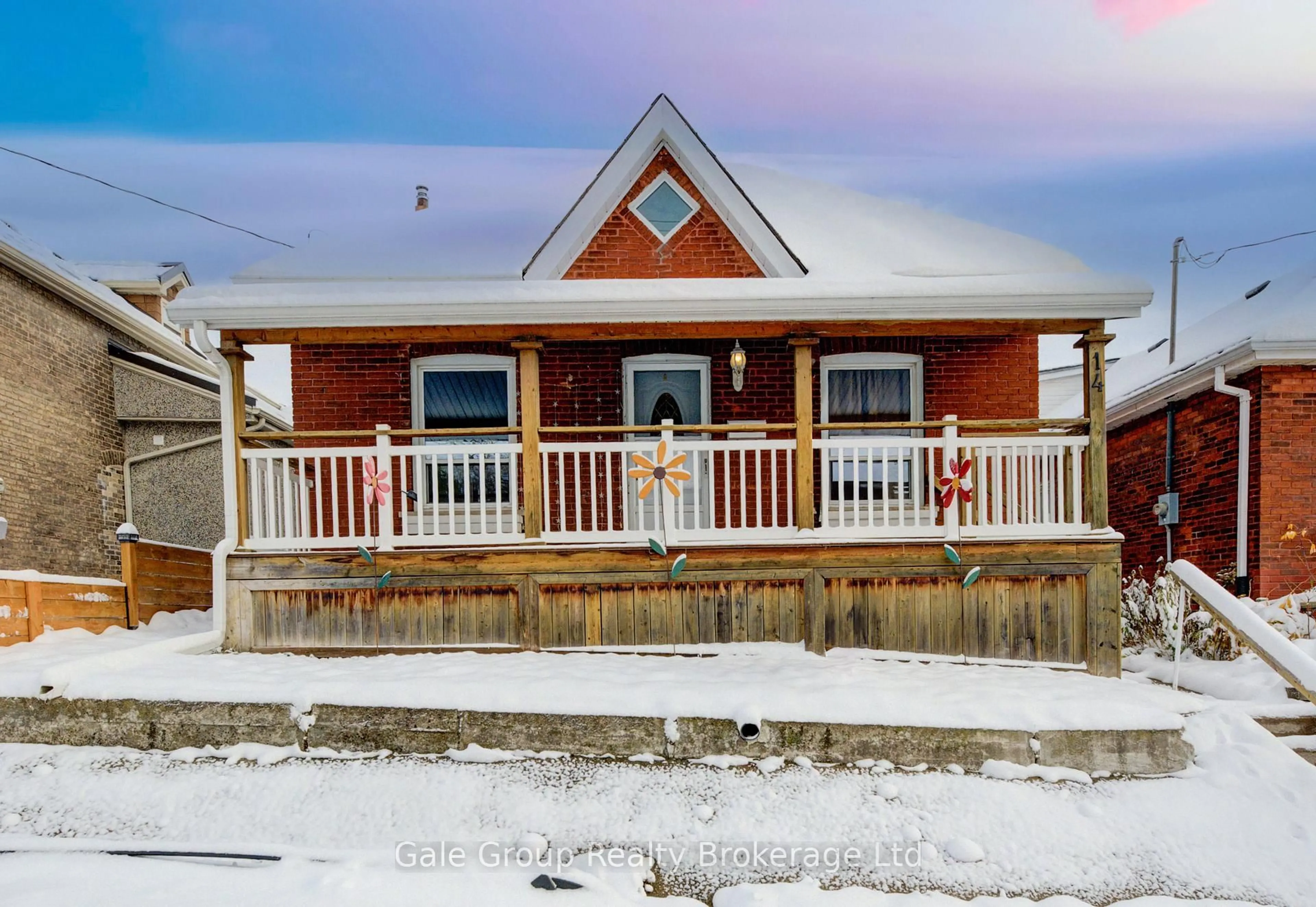 Unknown for 14 Grandview St, Brantford Ontario N3R 1Y4