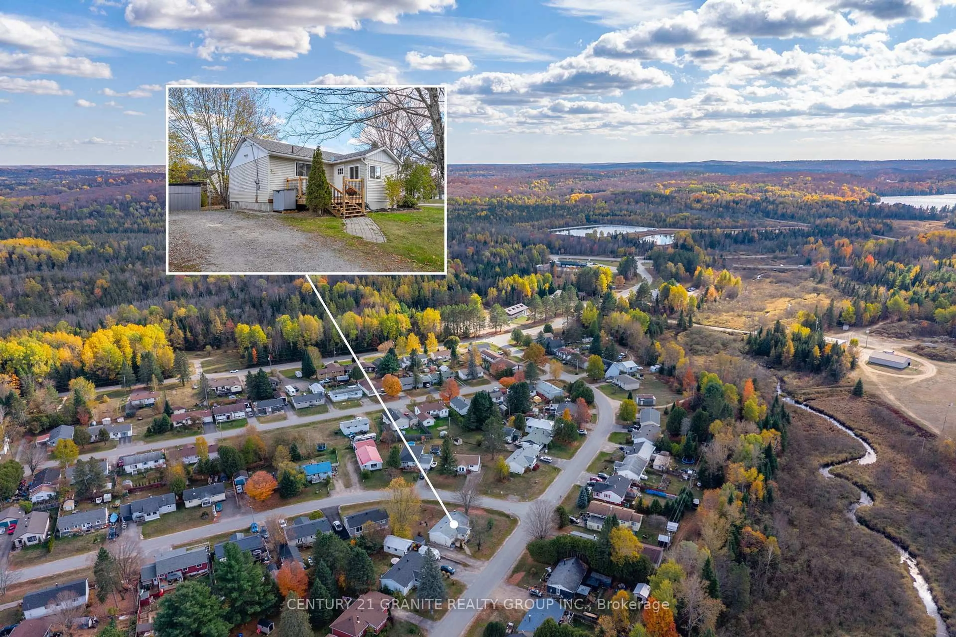 A pic from outside/outdoor area/front of a property/back of a property/a pic from drone, unknown for 31 Sprucedale St, Highlands East Ontario K0L 1M0