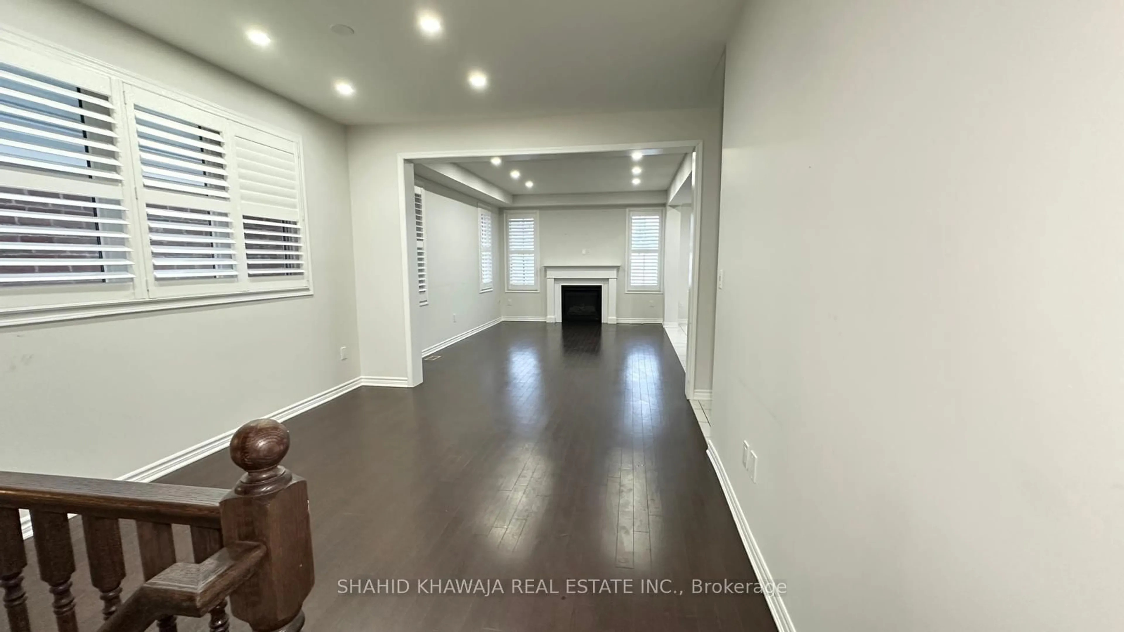 Unknown for 112 Ridge Rd, Cambridge Ontario N3E 0C4