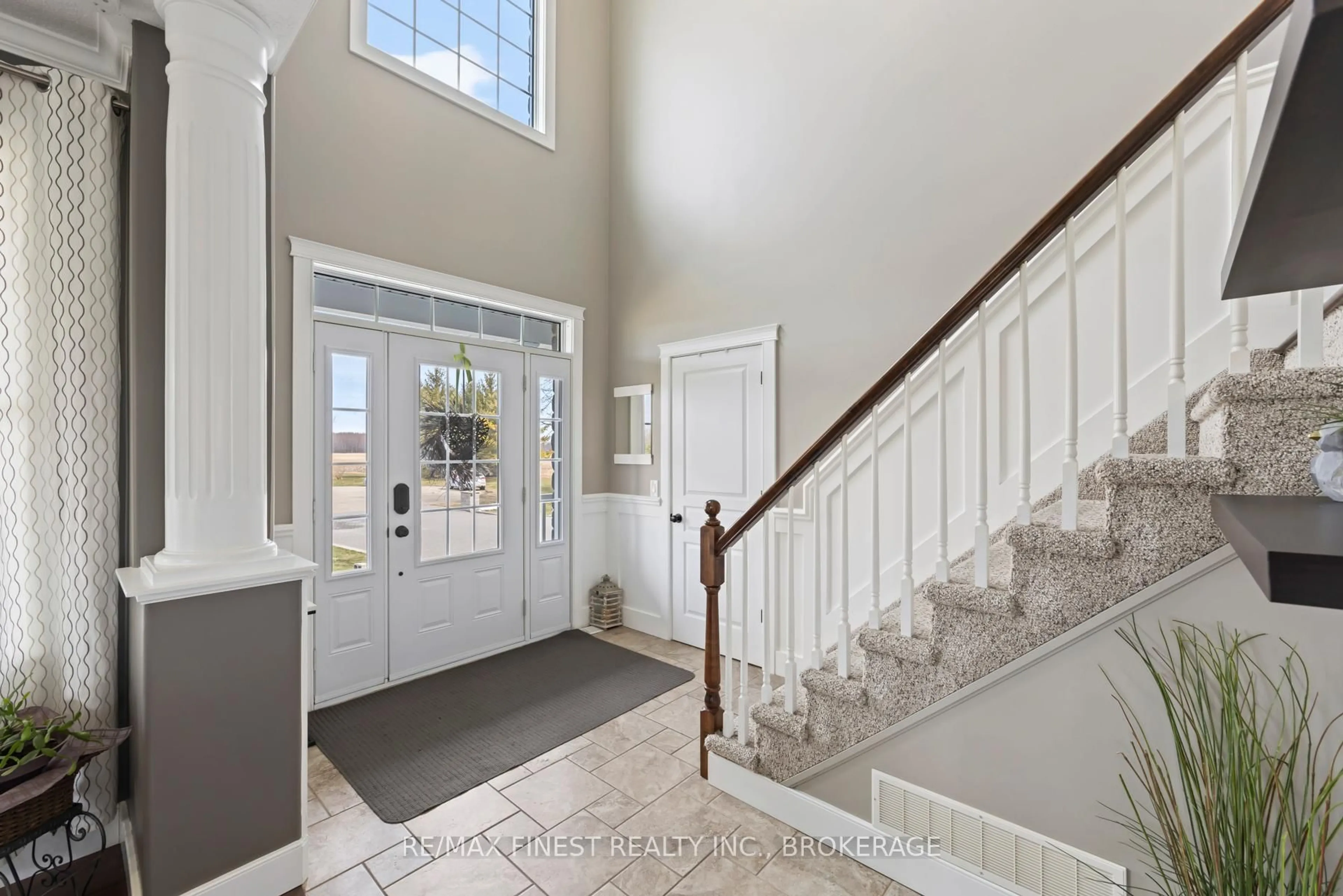 Indoor entryway for 29 Cummings Rd, Elizabethtown-Kitley Ontario K0E 1M0