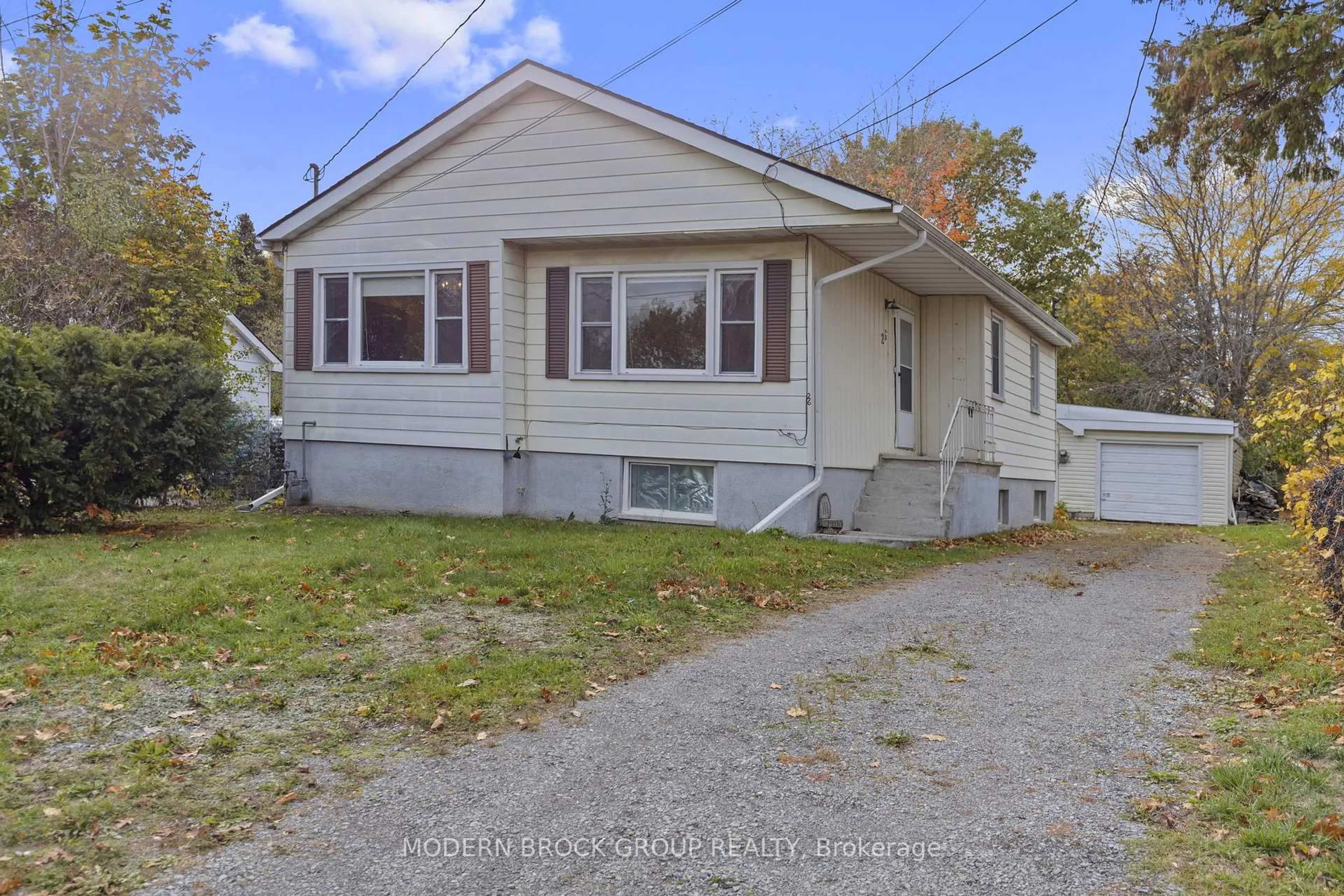 A pic from outside/outdoor area/front of a property/back of a property/a pic from drone, street for 26 Shaw St, Kingston Ontario K7K 4Y4