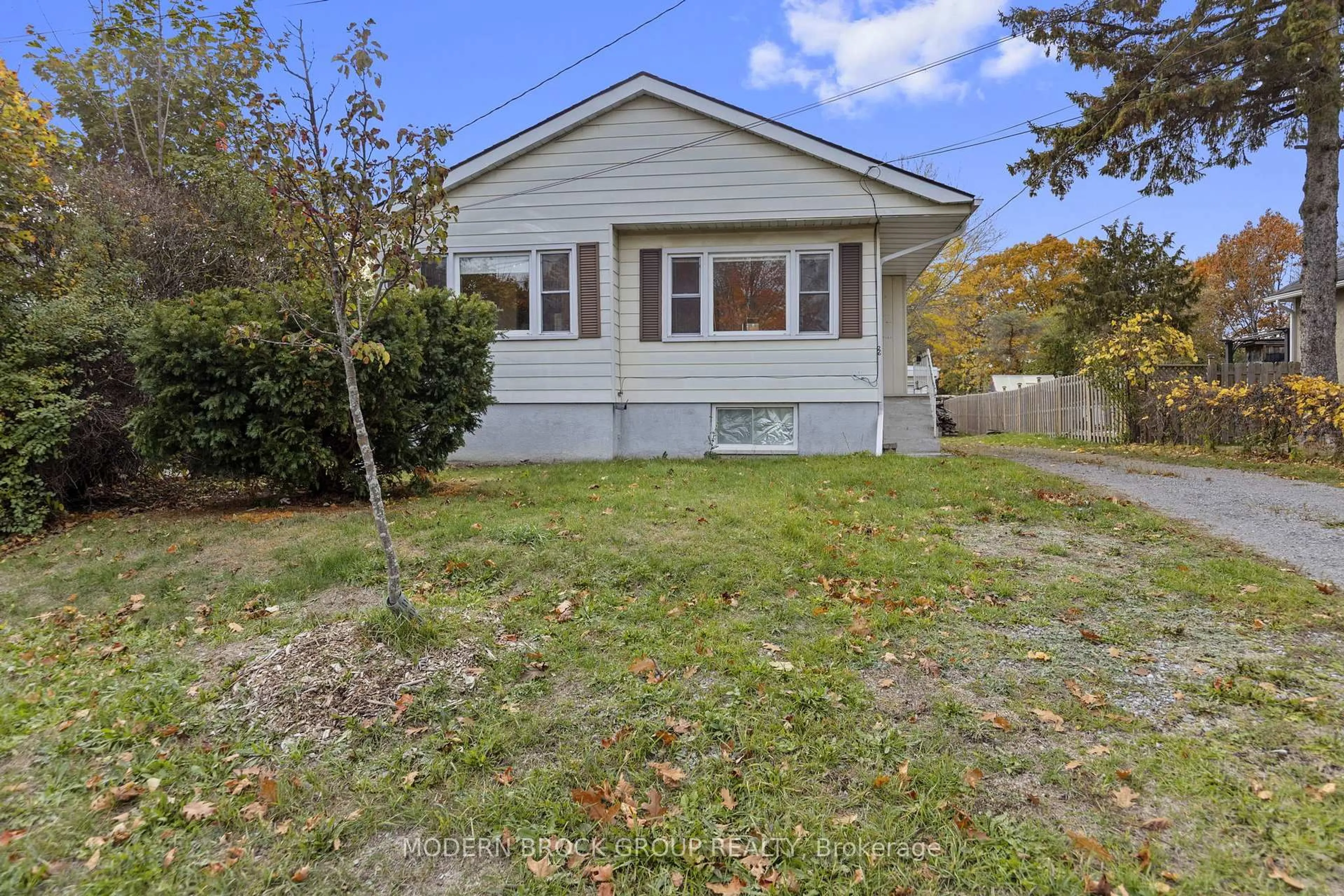 Unknown for 26 Shaw St, Kingston Ontario K7K 4Y4