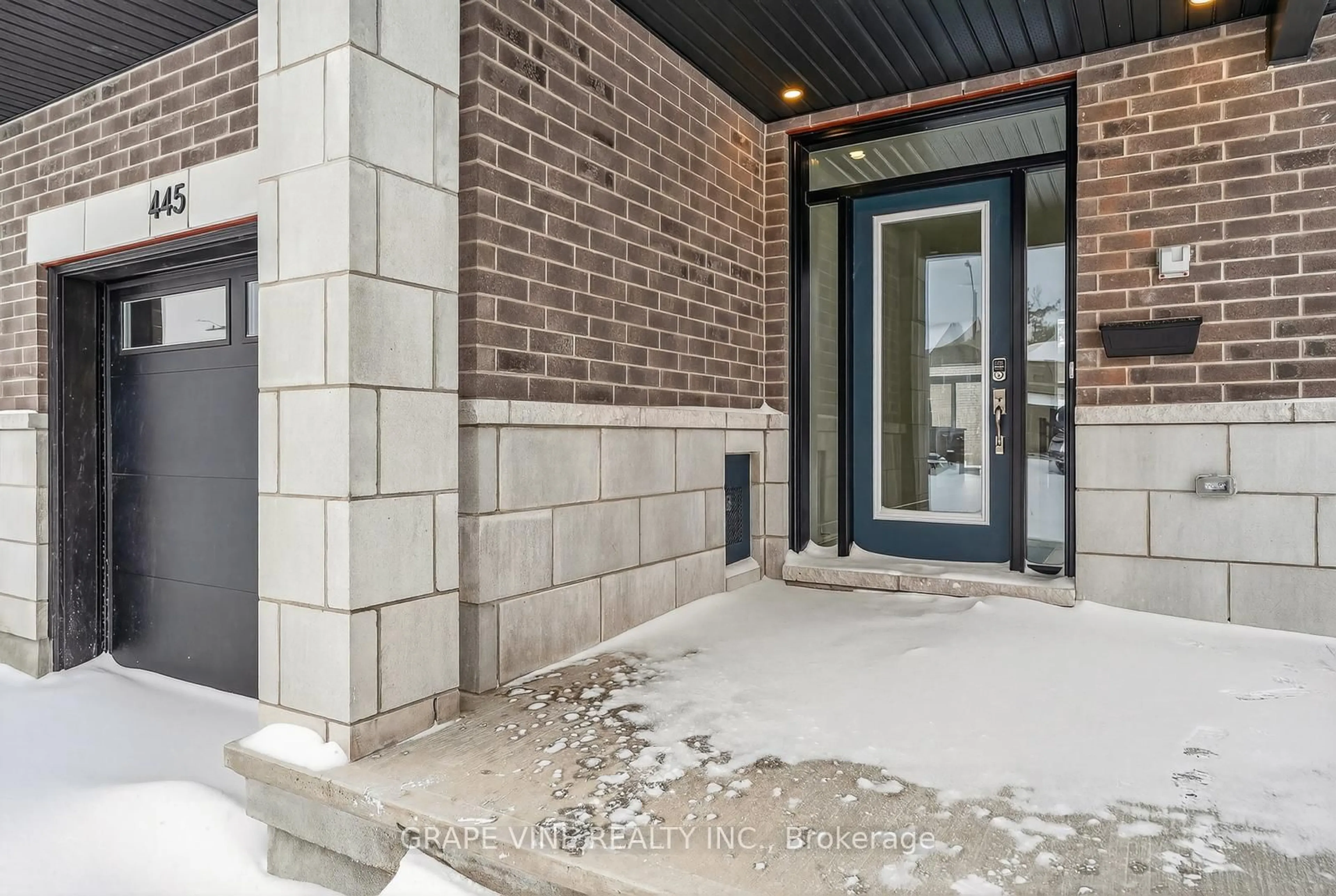 Unknown for 445 Haresfield Crt, Ottawa Ontario K4M 0B6