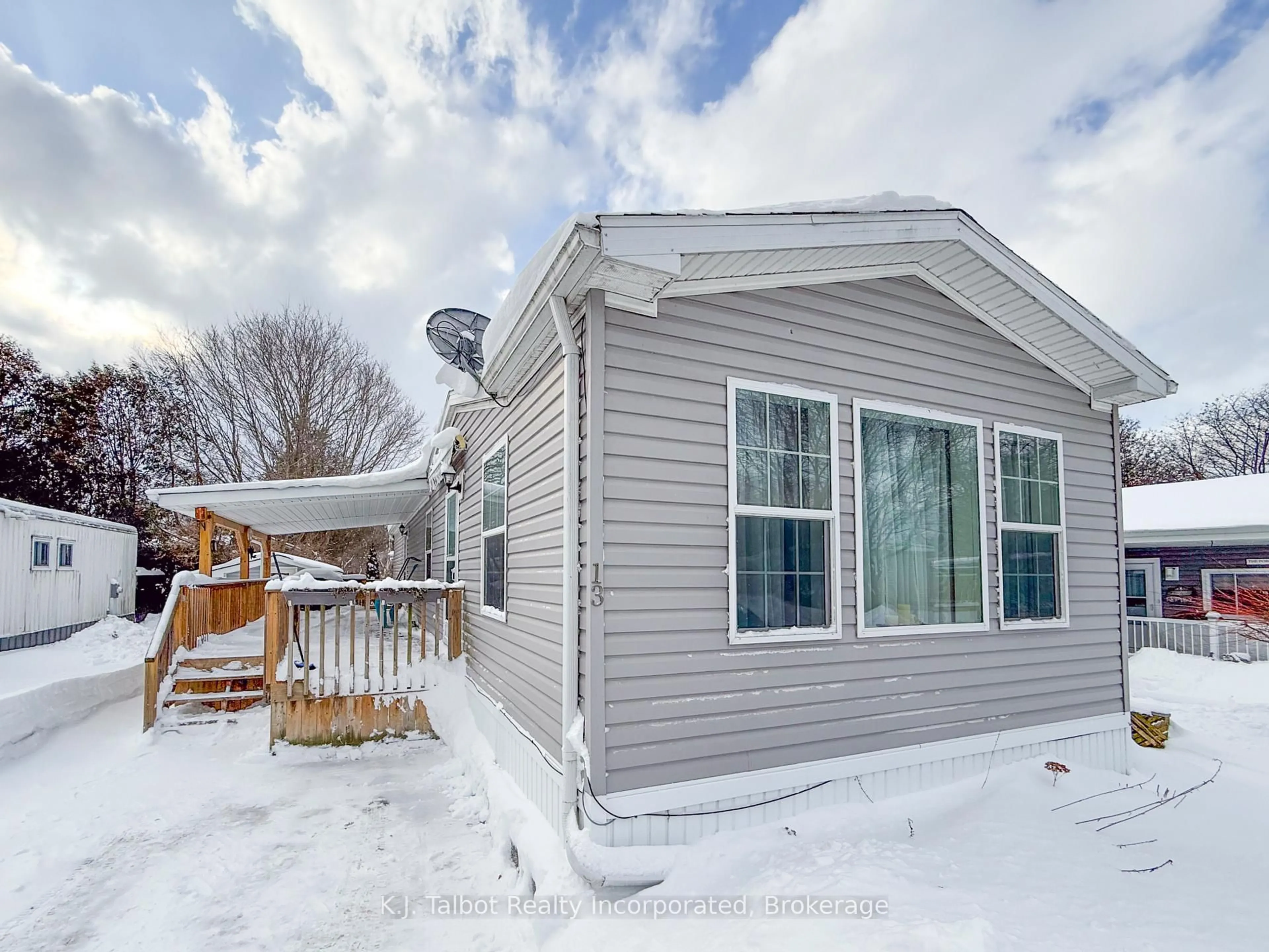 Home with vinyl exterior material, street for 13 Sutton Dr, Ashfield-Colborne-Wawanosh Ontario N7A 3Y3