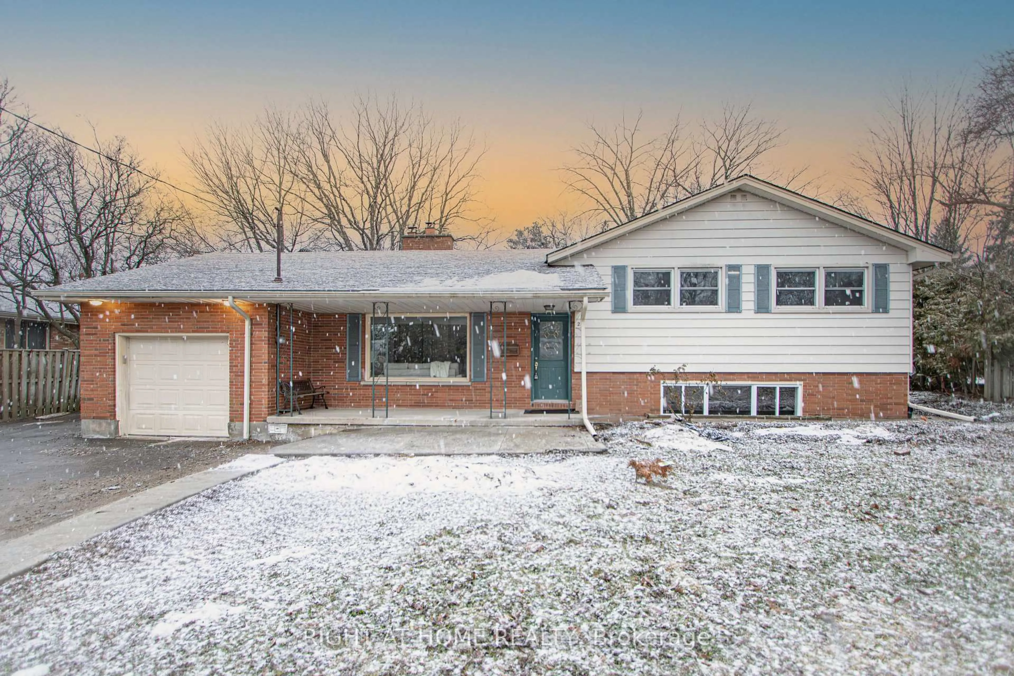 Home with brick exterior material, street for 26 Wychwood Park, London North Ontario N6G 1R5