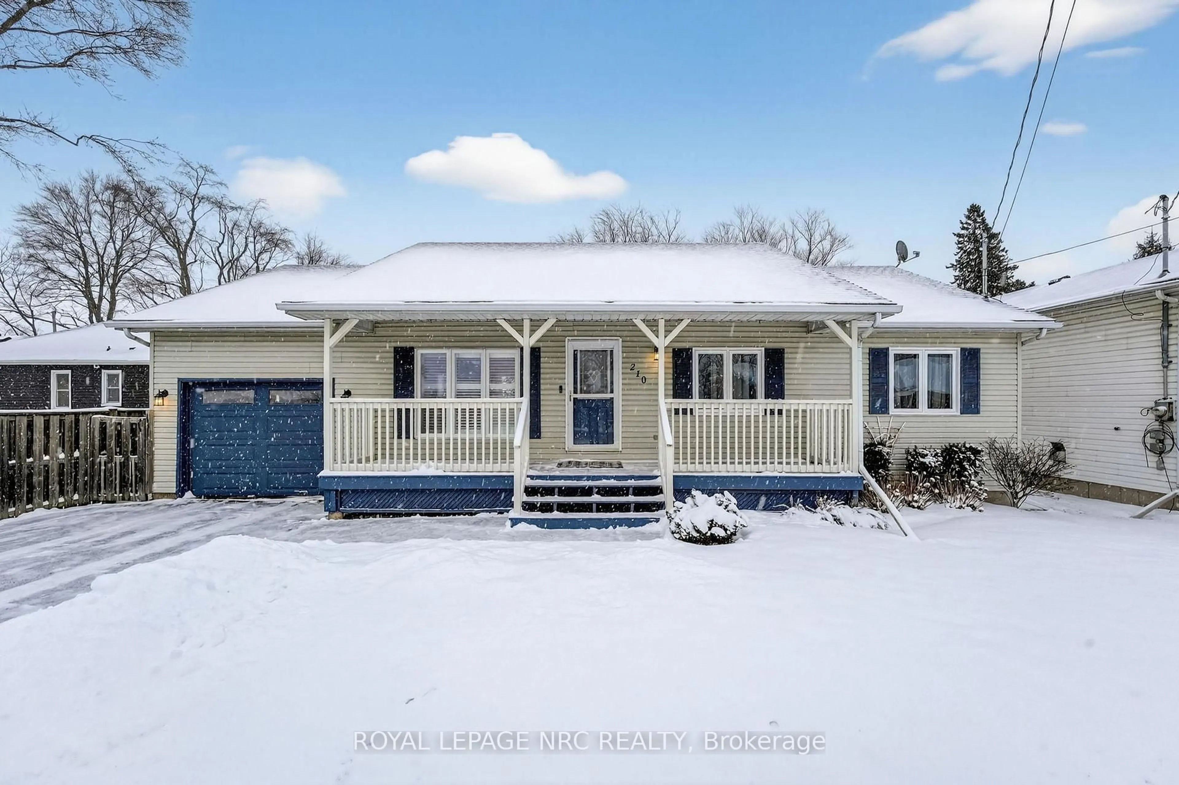 Home with vinyl exterior material, street for 210 Gorham Rd, Fort Erie Ontario L0S 1N0