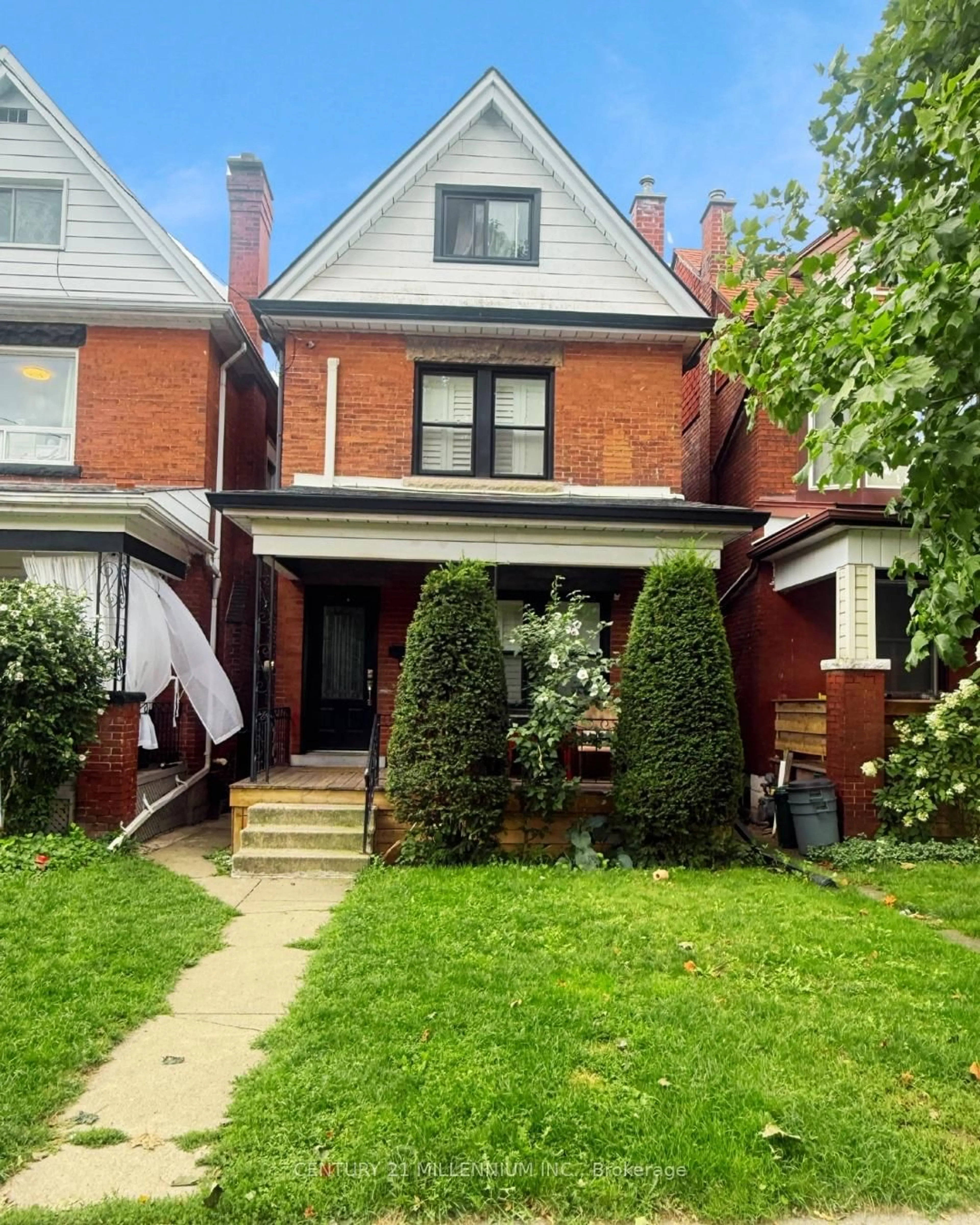 Home with brick exterior material, street for 237 Balsam Ave, Hamilton Ontario L8M 3B9