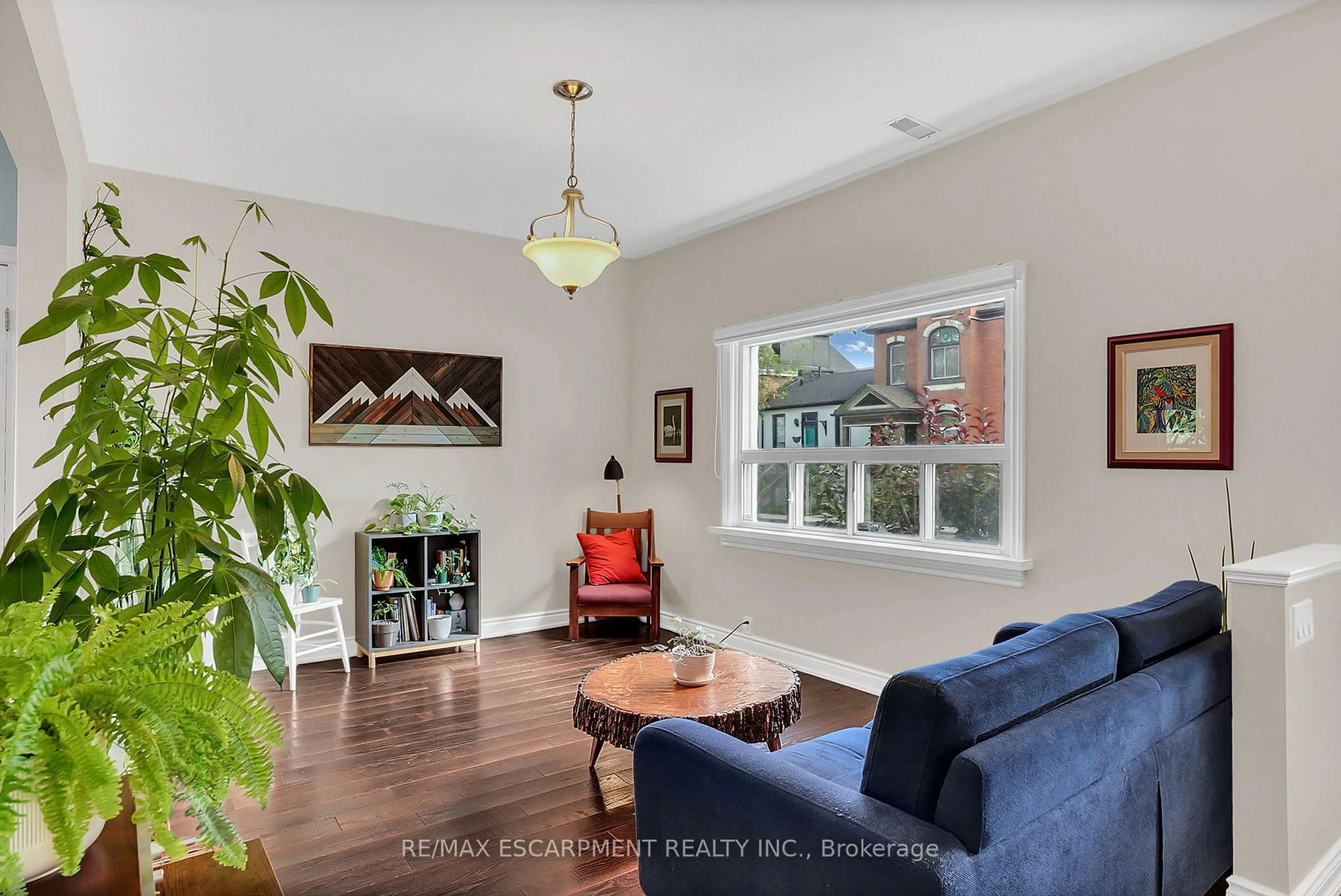 Living room with furniture, unknown for 22 Liberty St, Hamilton Ontario L8N 2N6