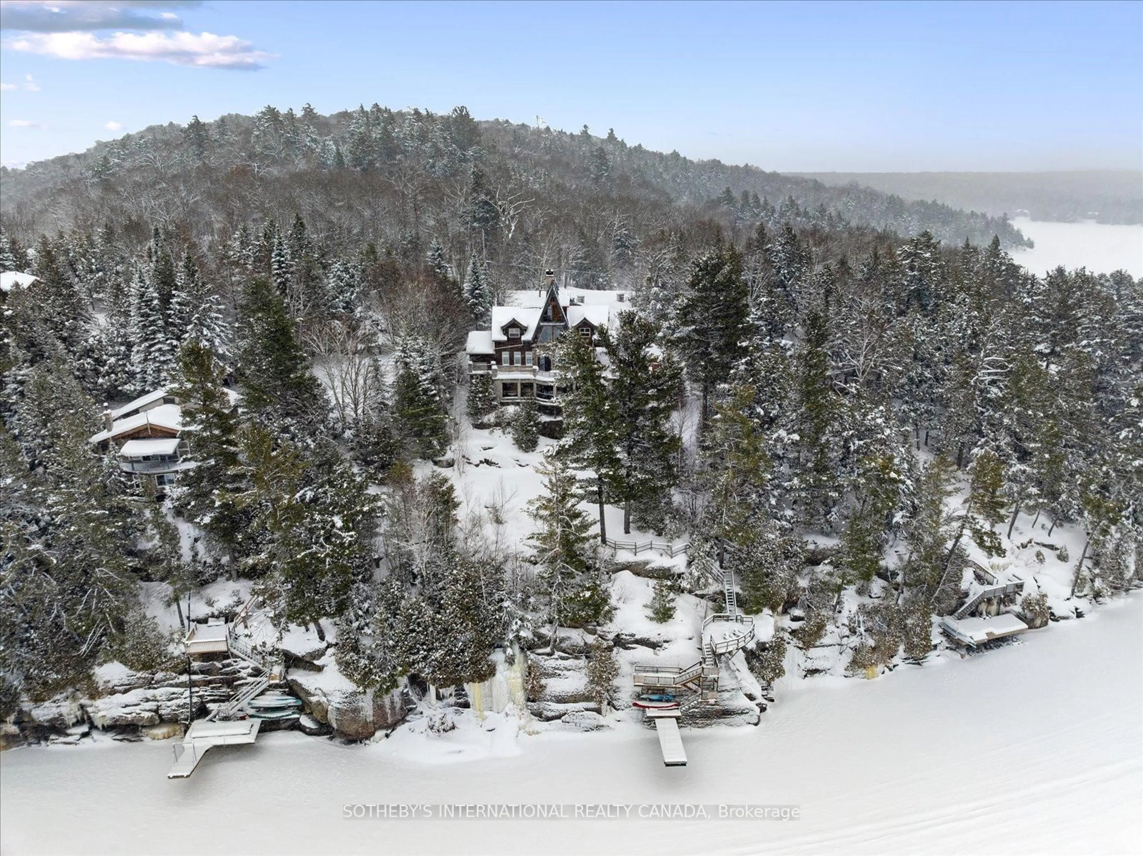 A pic from outside/outdoor area/front of a property/back of a property/a pic from drone, mountain view for 1307 Watts Rd, Dysart et al Ontario K0M 1S0