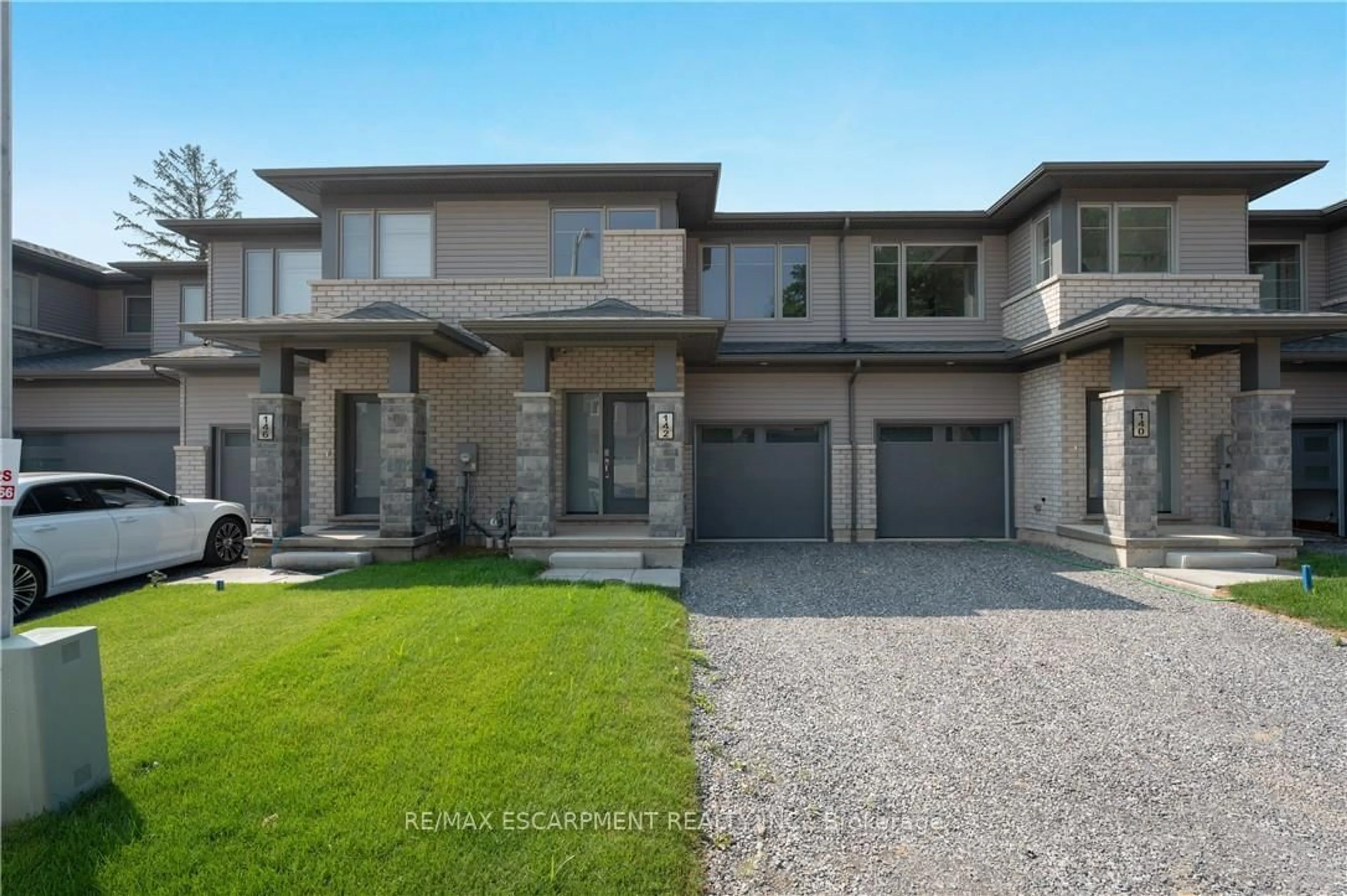 Home with brick exterior material, street for 142 Willson Dr, Thorold Ontario L3B 0A1