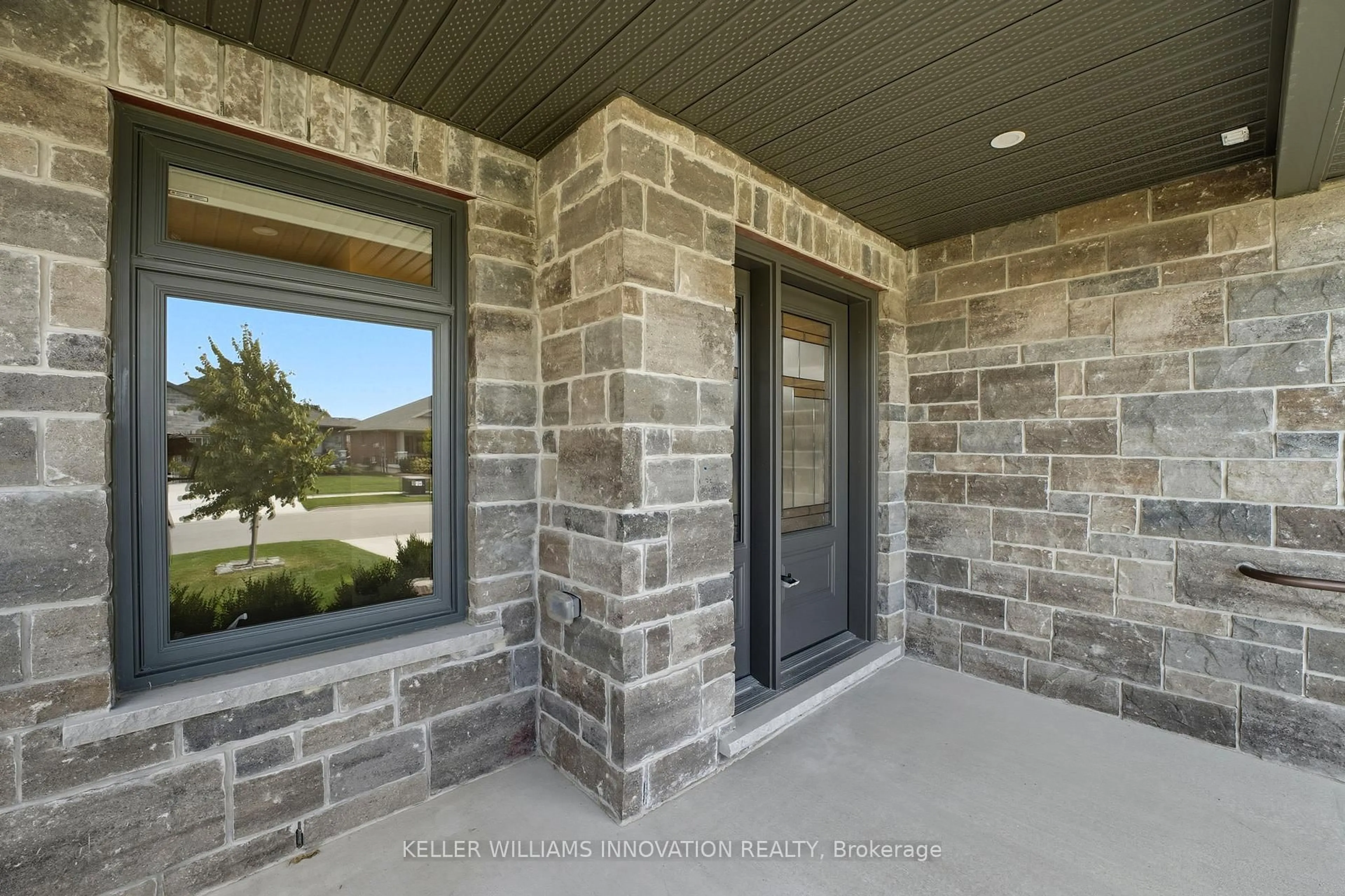 Unknown for 16 Forbes Cres, North Perth Ontario N4W 0B3