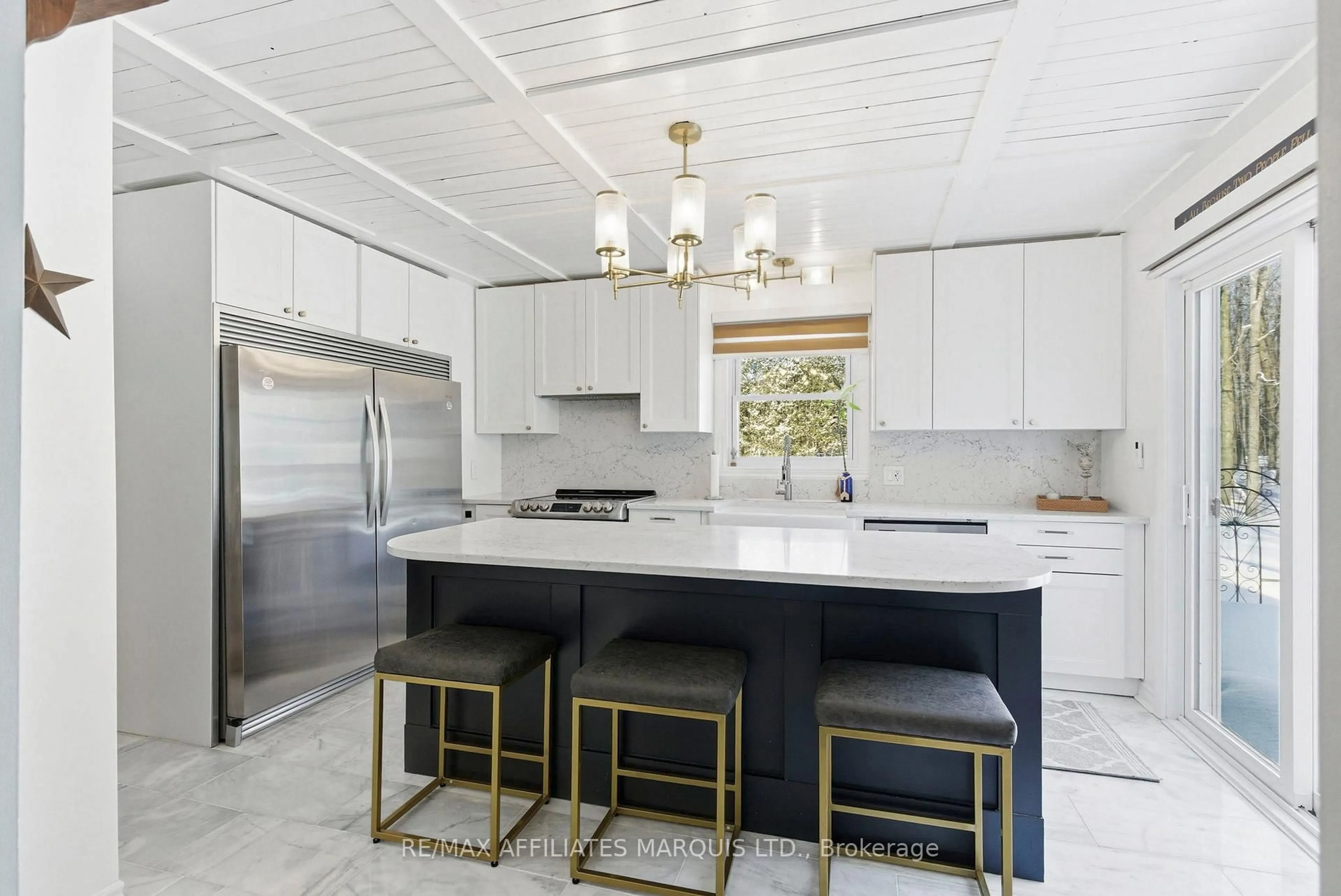 Contemporary kitchen, ceramic/tile floor for 18723 County 18 Rd, South Glengarry Ontario K0C 1S0