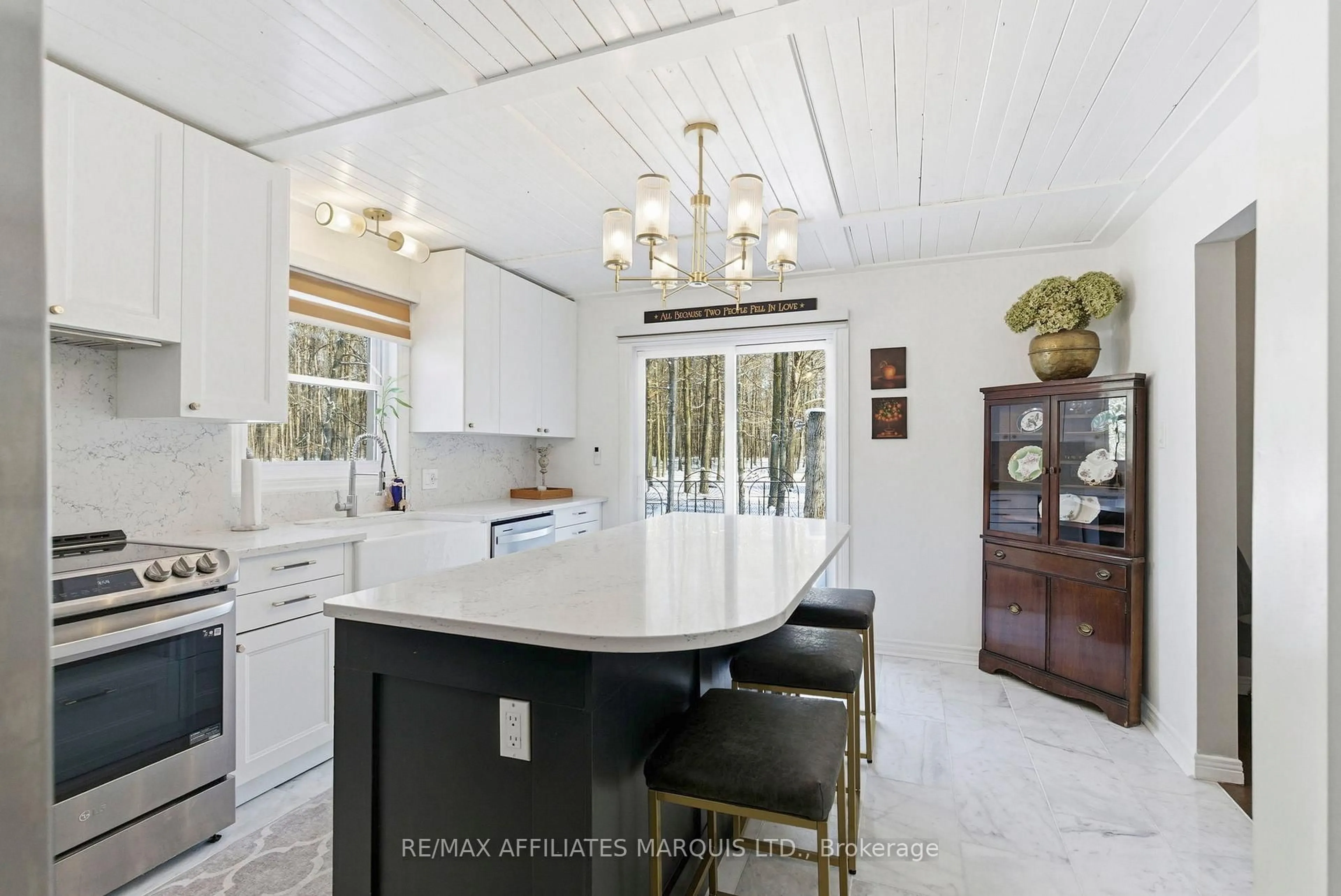 Open concept kitchen, ceramic/tile floor for 18723 County 18 Rd, South Glengarry Ontario K0C 1S0