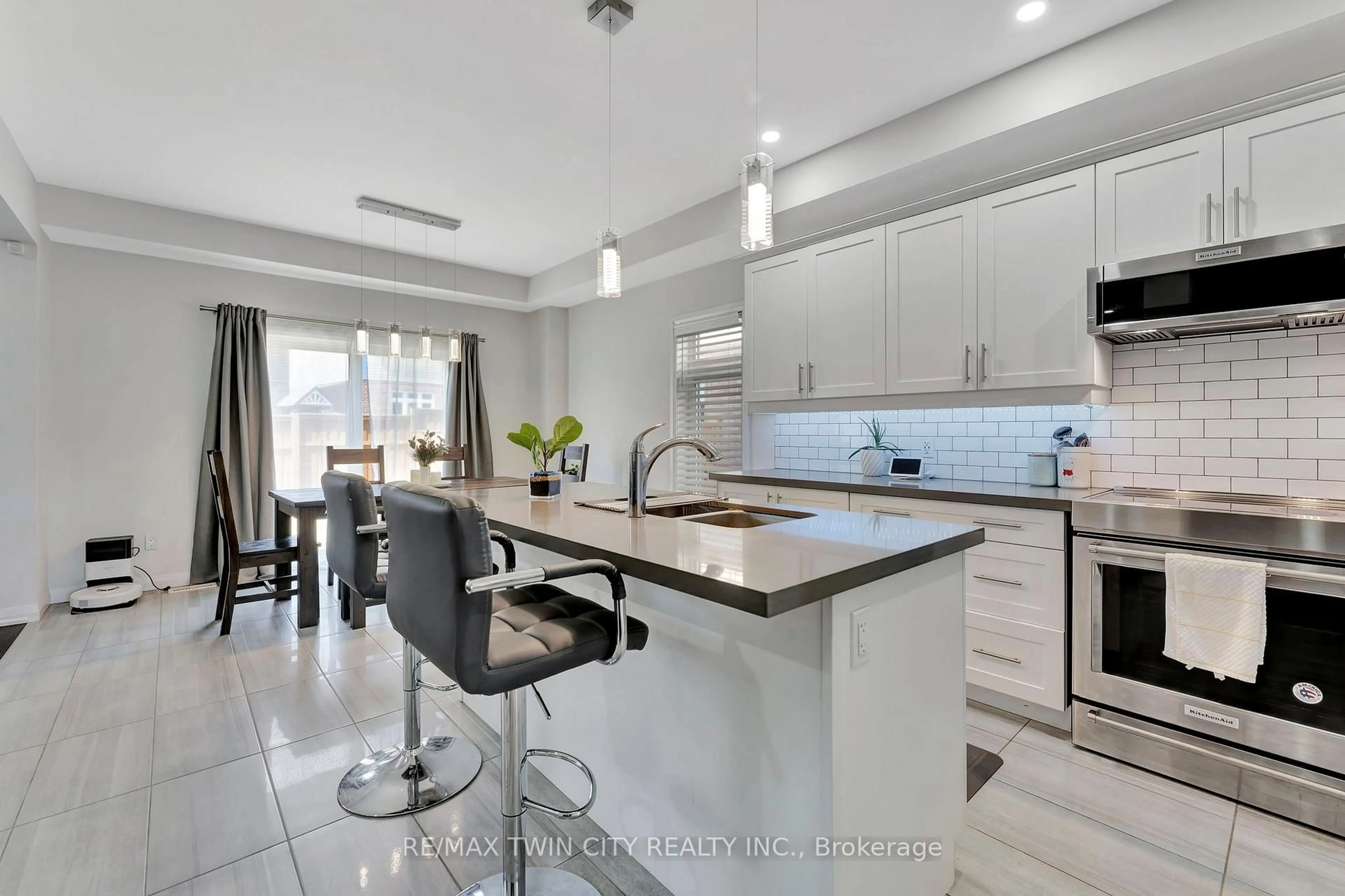 Open concept kitchen, ceramic/tile floor for 16 Cumberland St, Brantford Ontario N3S 7J6