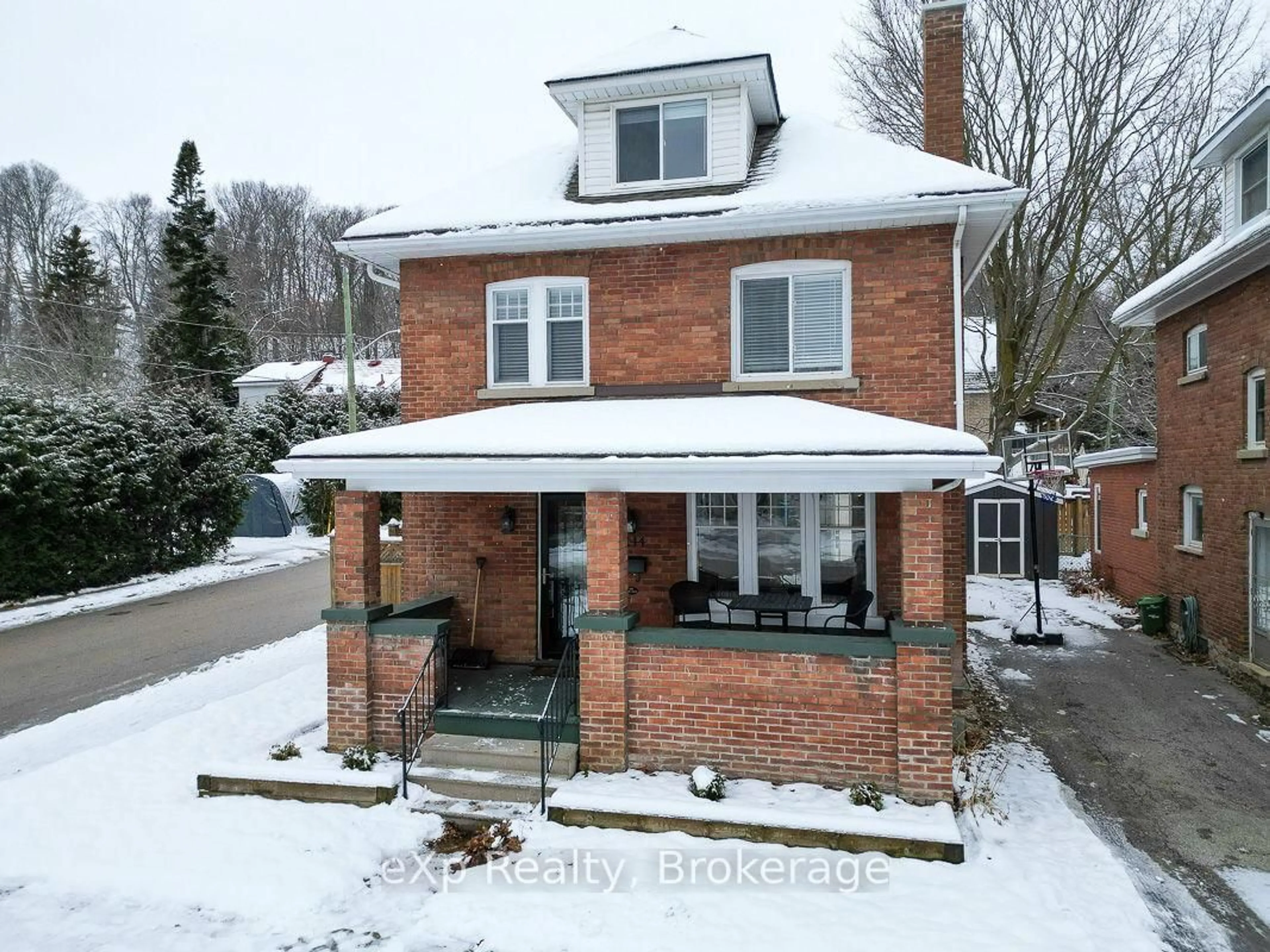 Home with brick exterior material, street for 1144 4th Avenue W, Owen Sound Ontario N4K 4W4