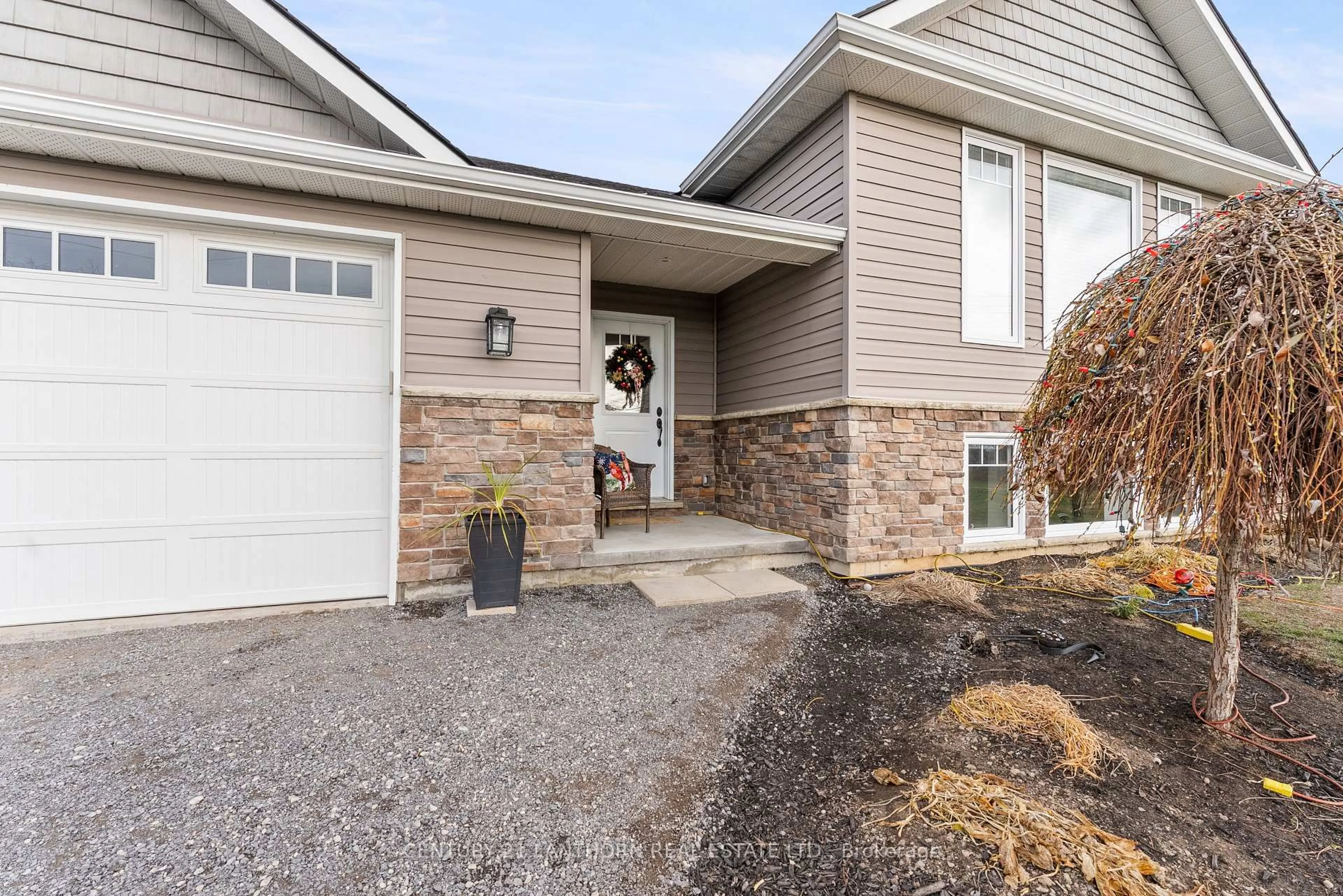 Unknown for 20846 Loyalist Pkwy, Prince Edward County Ontario K0K 1T0