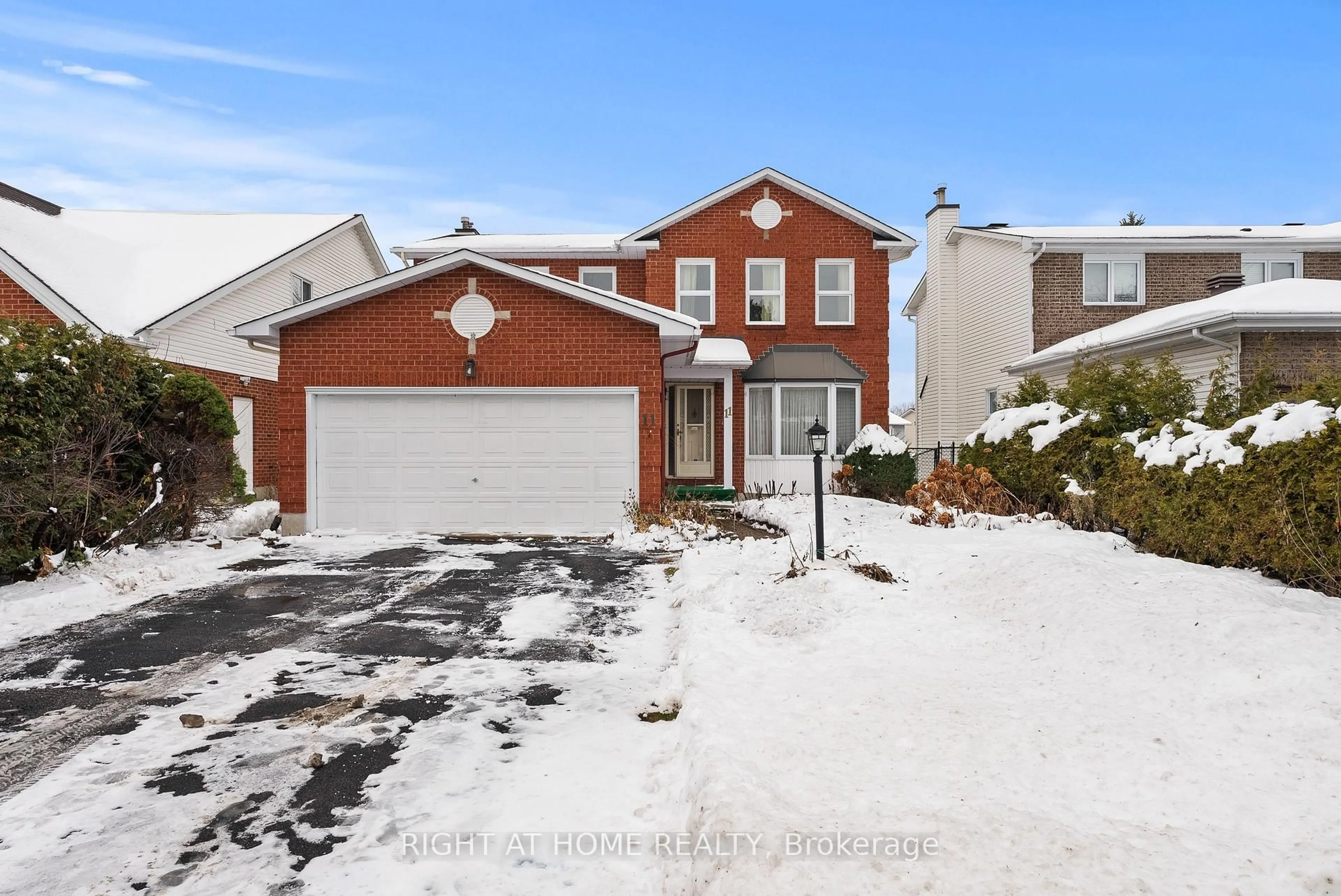 Unknown for 11 Kluane Rdge, Kanata Ontario K2M 1Z7