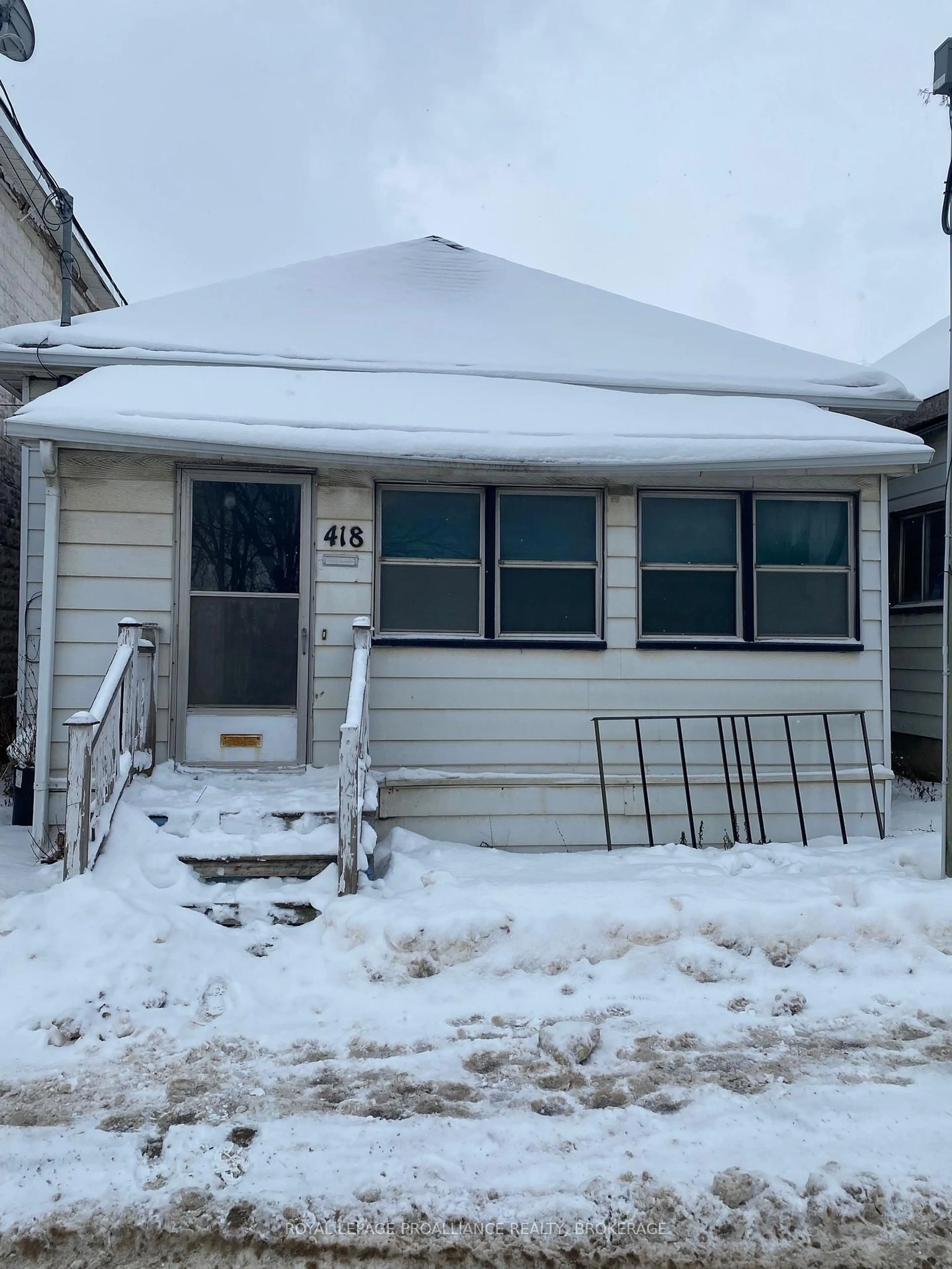 Unknown for 418 Montreal St, Kingston Ontario K7K 3H7