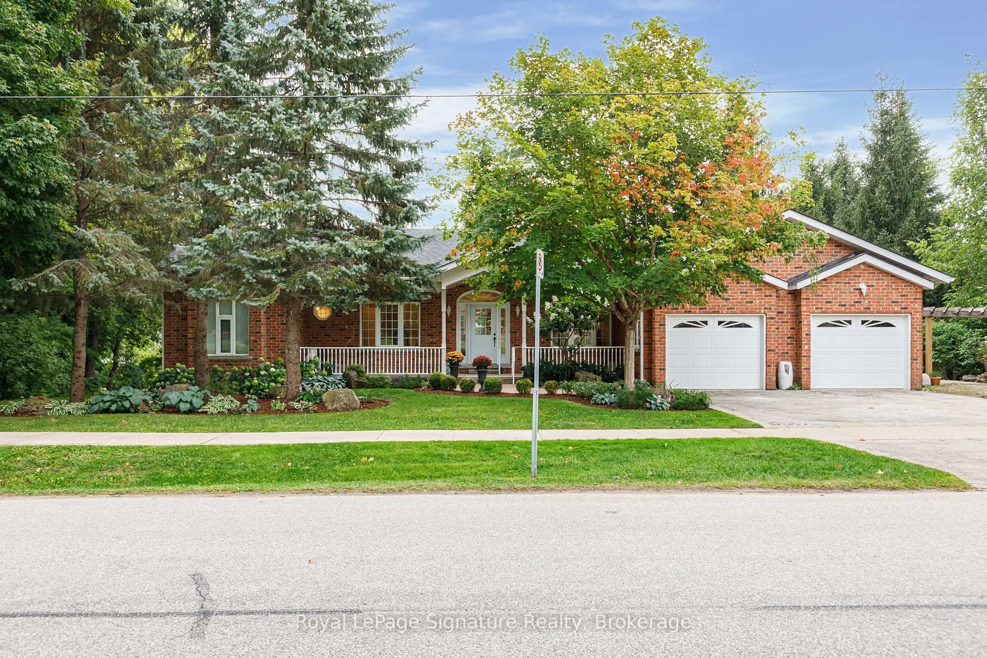 Home with brick exterior material, street for 180 Russell St, Blue Mountains Ontario N0H 1J0