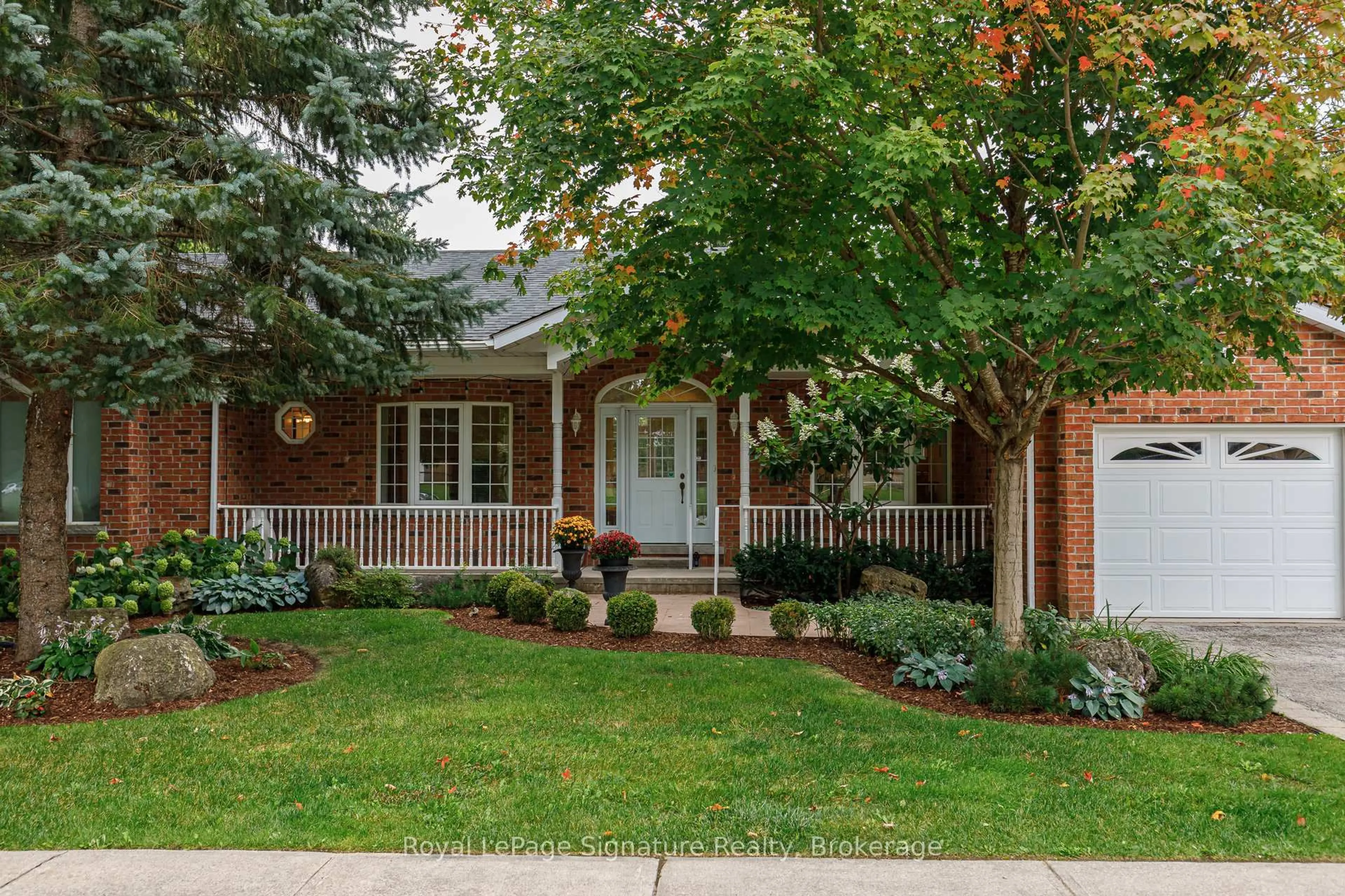 Home with brick exterior material, street for 180 Russell St, Blue Mountains Ontario N0H 1J0