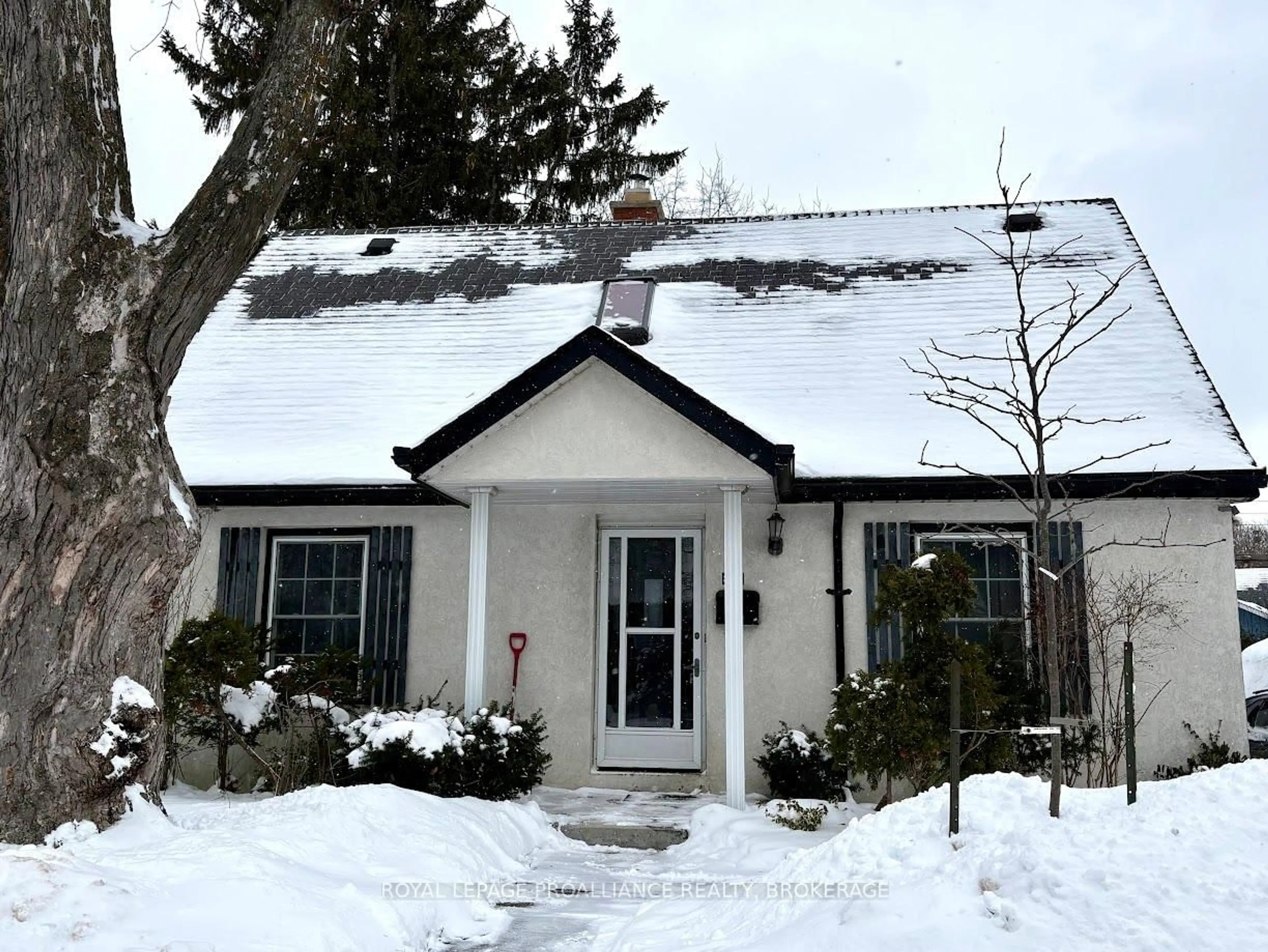 Unknown for 337 Palace Rd, Kingston Ontario K7L 4T4