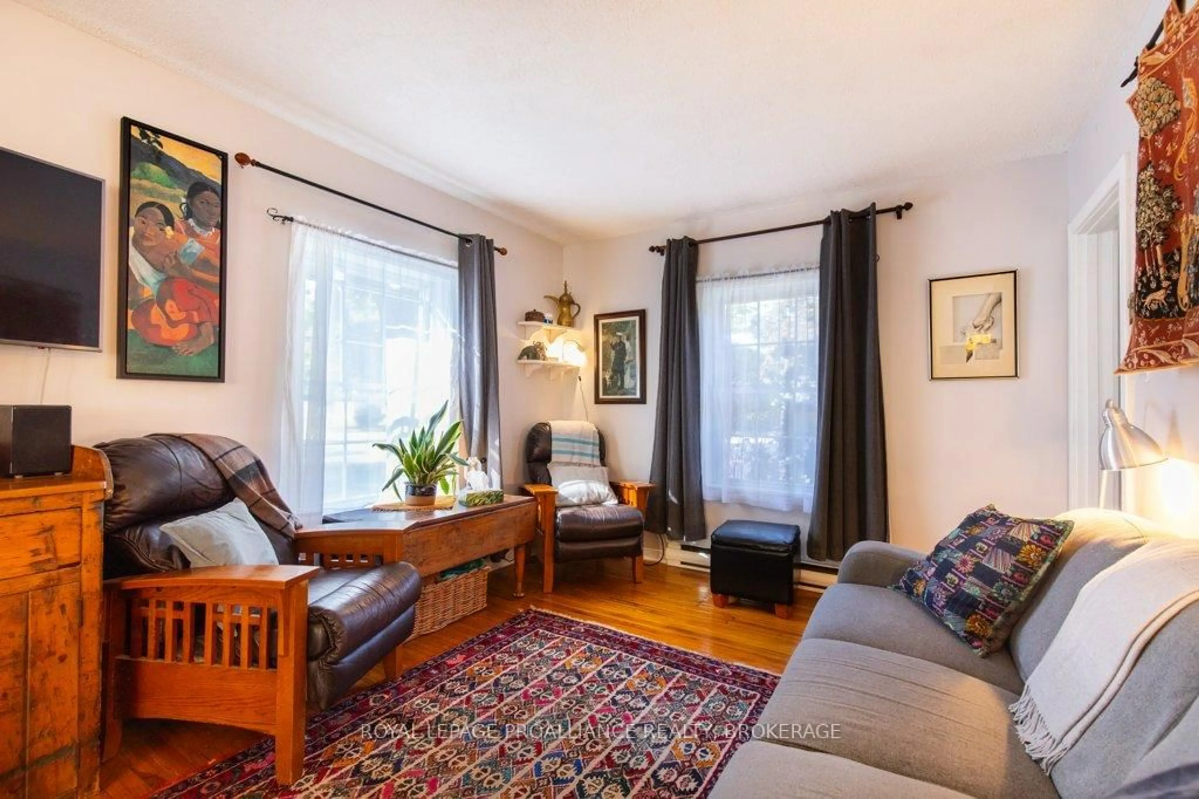 Living room with furniture, unknown for 337 Palace Rd, Kingston Ontario K7L 4T4