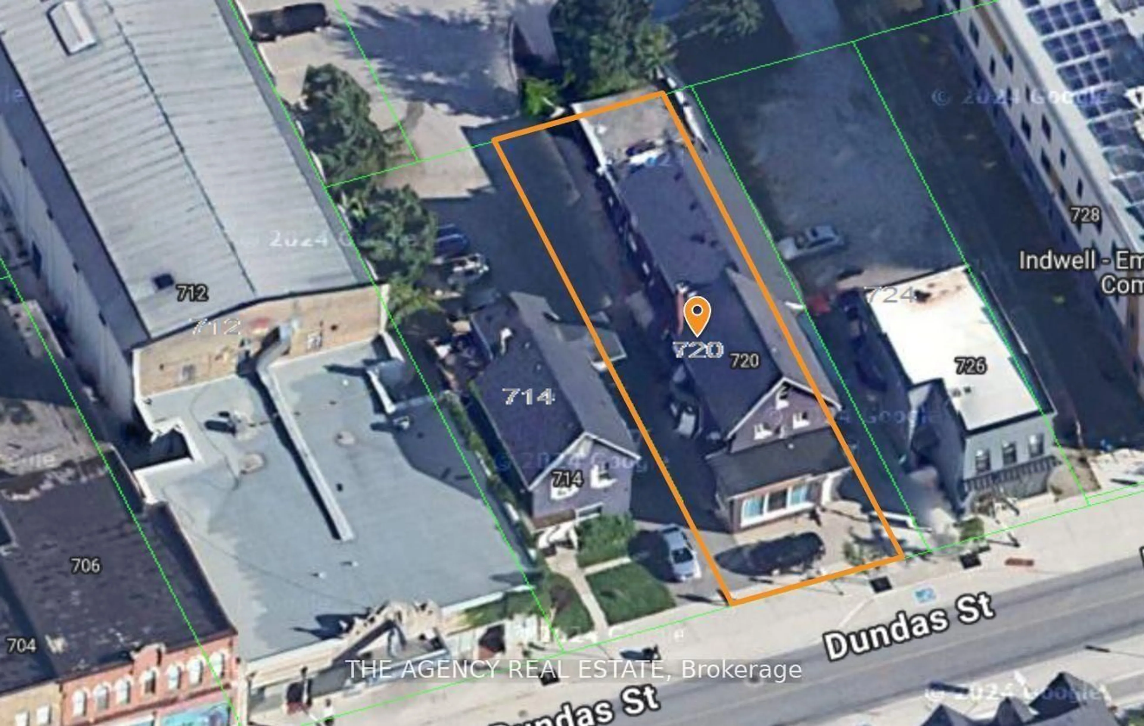 A pic from outside/outdoor area/front of a property/back of a property/a pic from drone, street for 720 Dundas St, London East Ontario N5W 2Z4