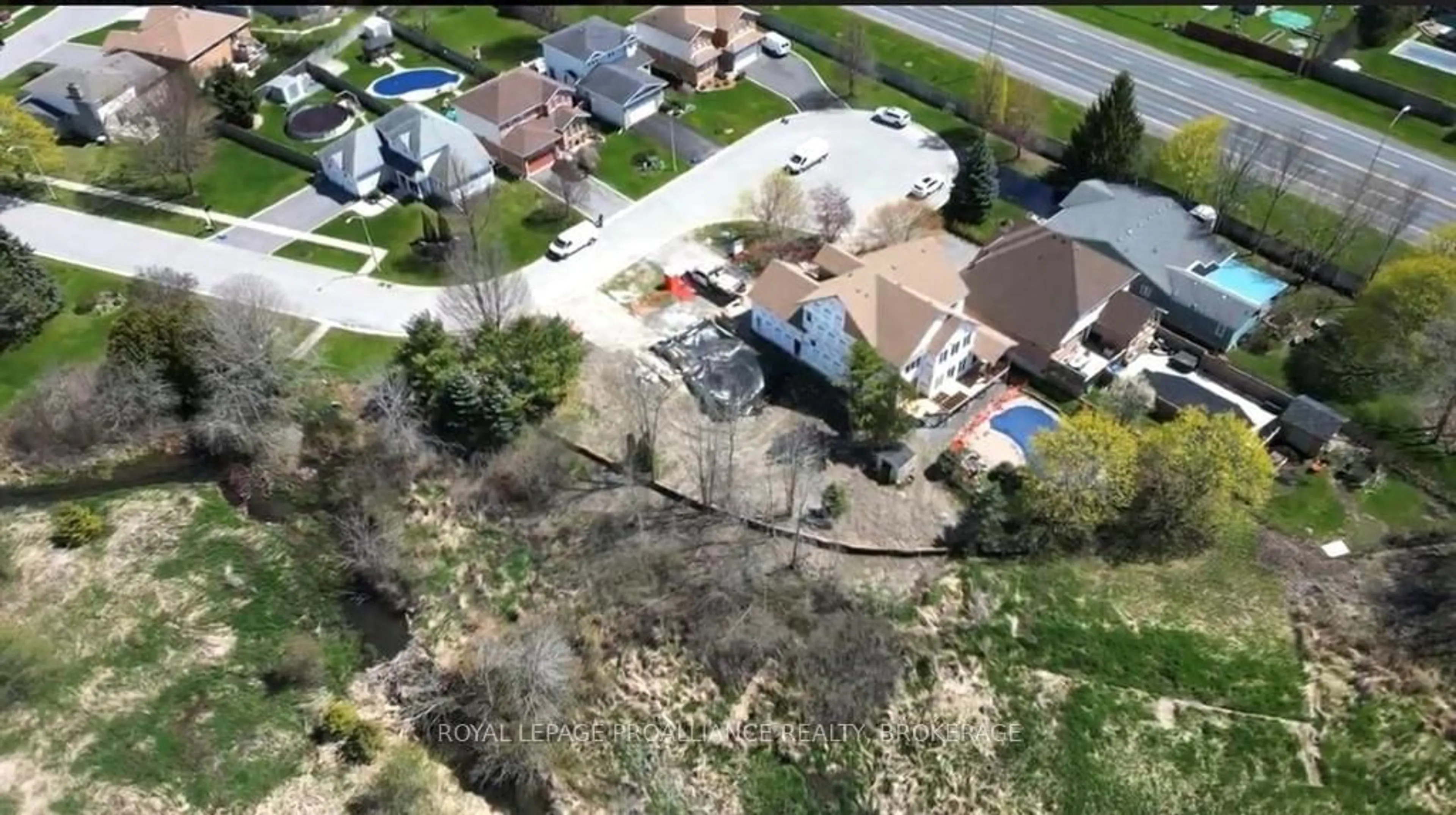 A pic from outside/outdoor area/front of a property/back of a property/a pic from drone, street for 931 Malvern Terr, Kingston Ontario K7P 2Y6