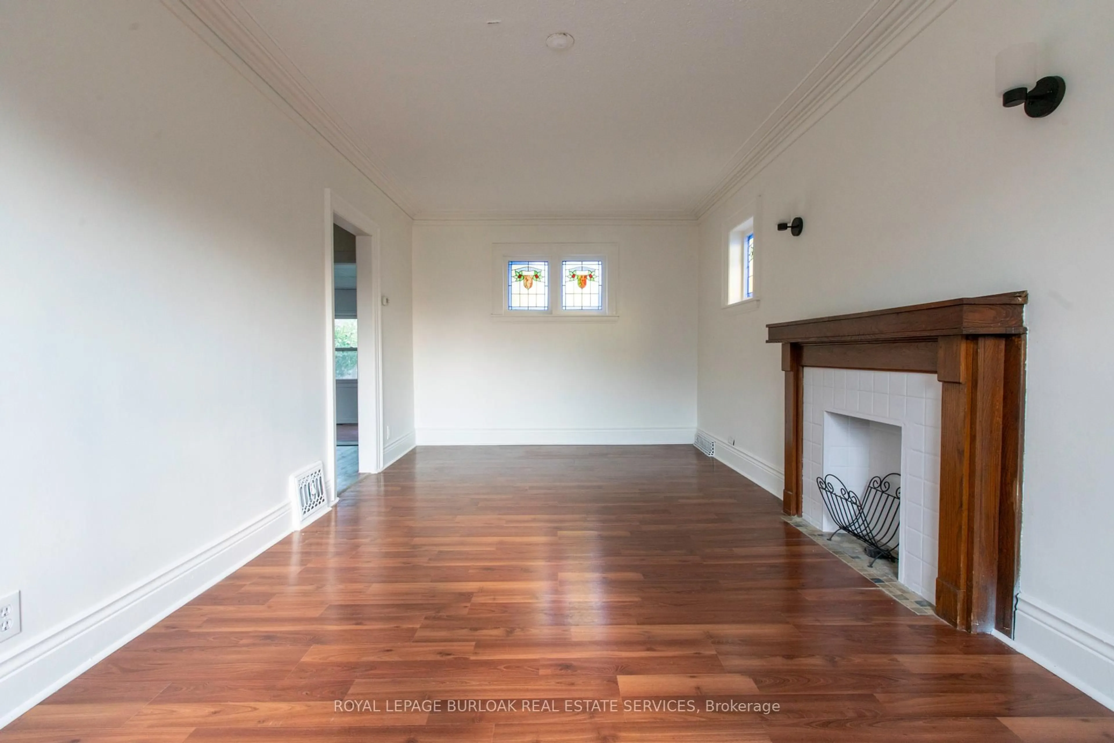 Unknown for 49 Province St, Hamilton Ontario L8K 2K7