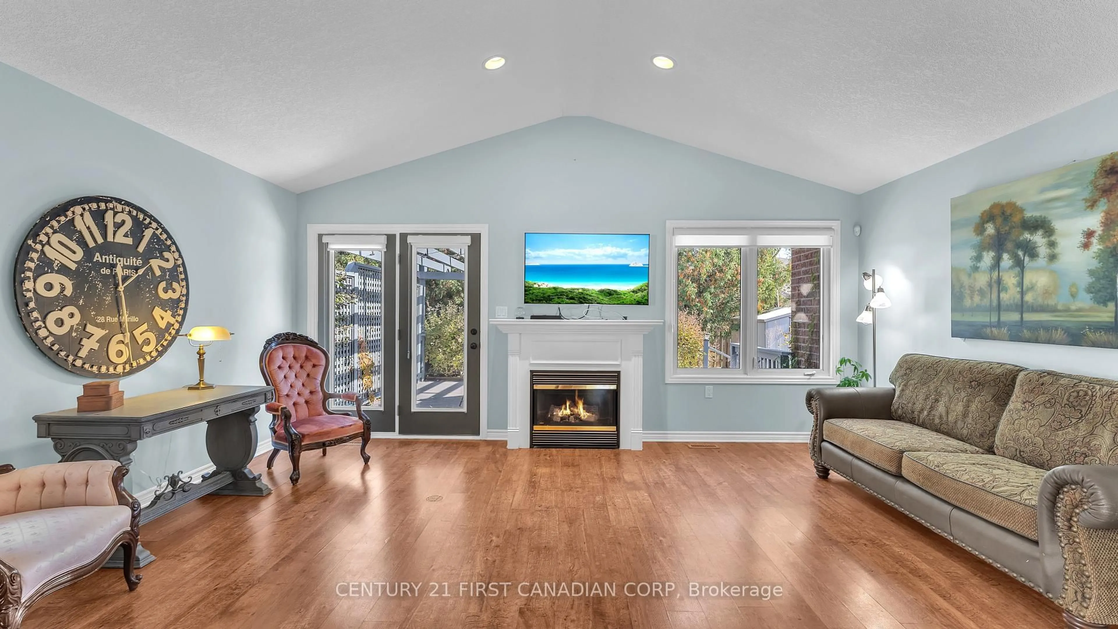 Living room with furniture, unknown for 4.5 Morrison Dr, St. Thomas Ontario N5R 4S6