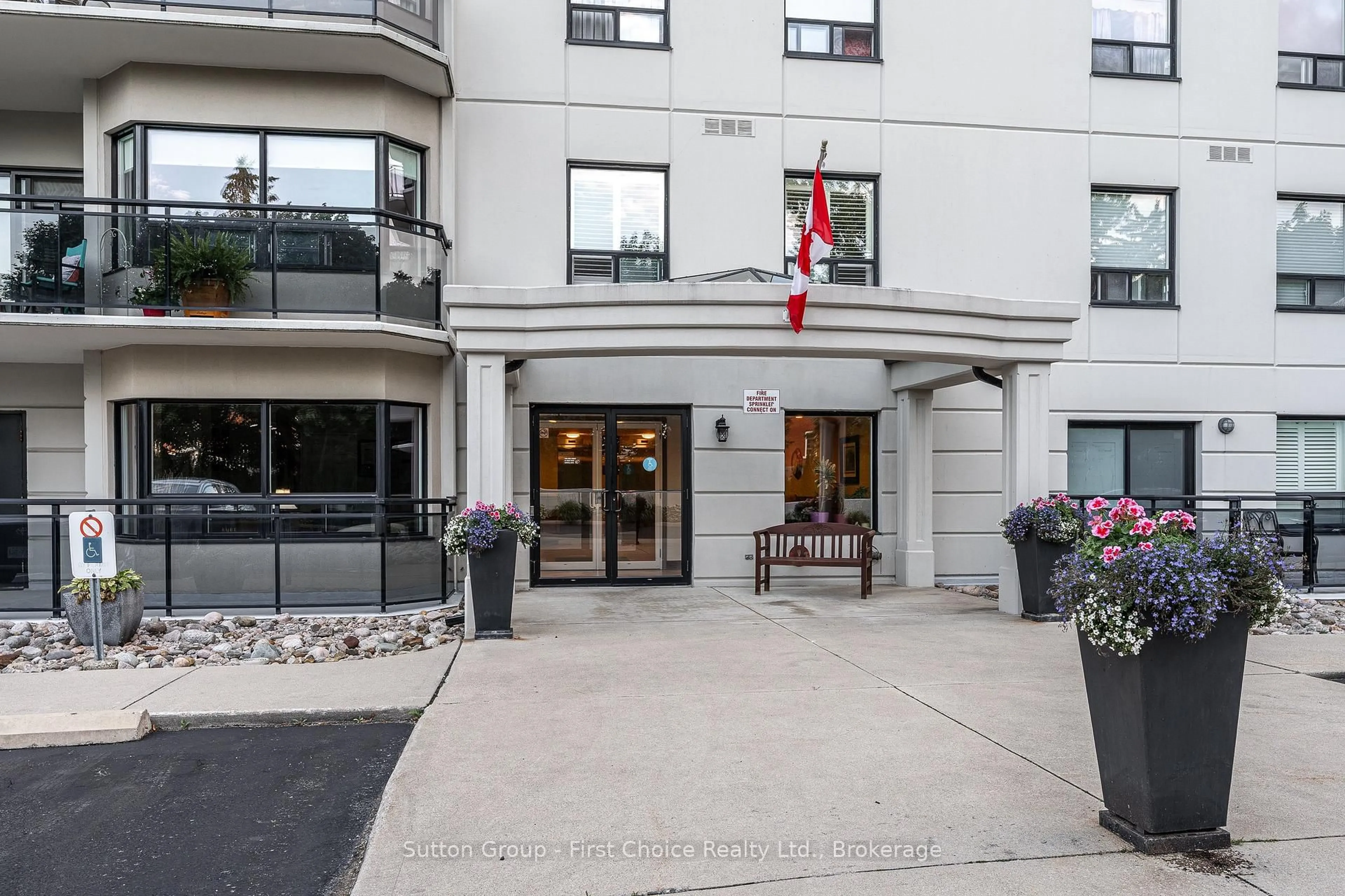 Unknown for 160 Romeo St #206, Stratford Ontario N5A 4S9