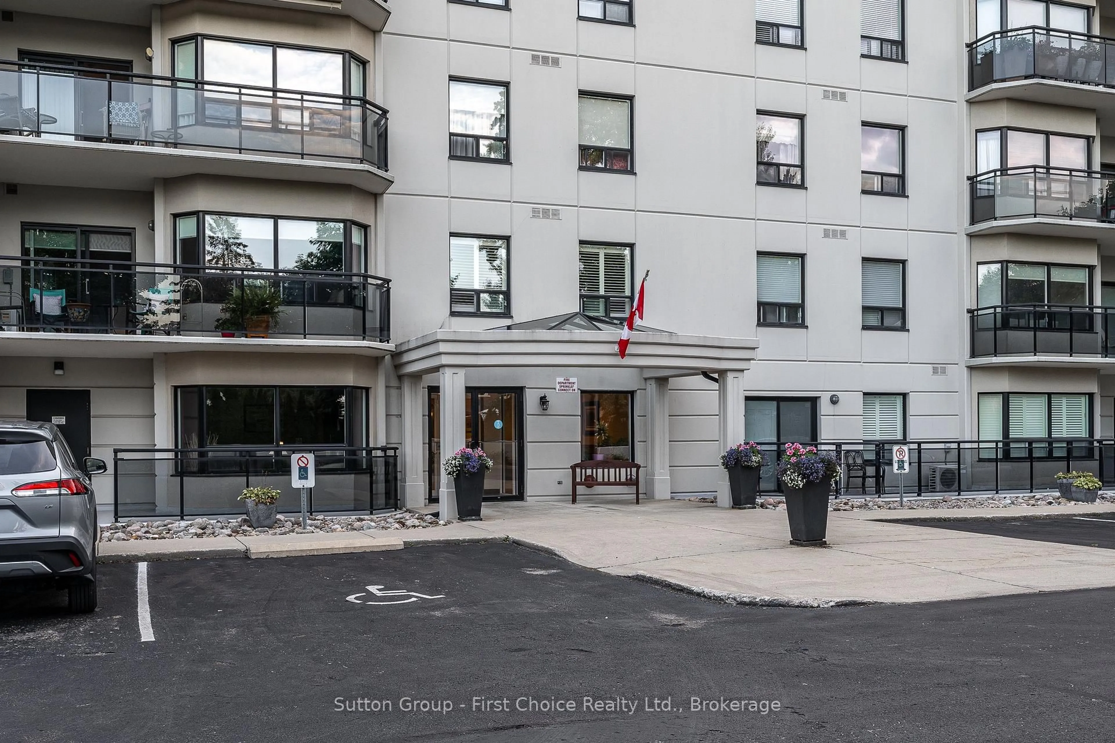 Unknown for 160 Romeo St #206, Stratford Ontario N5A 4S9