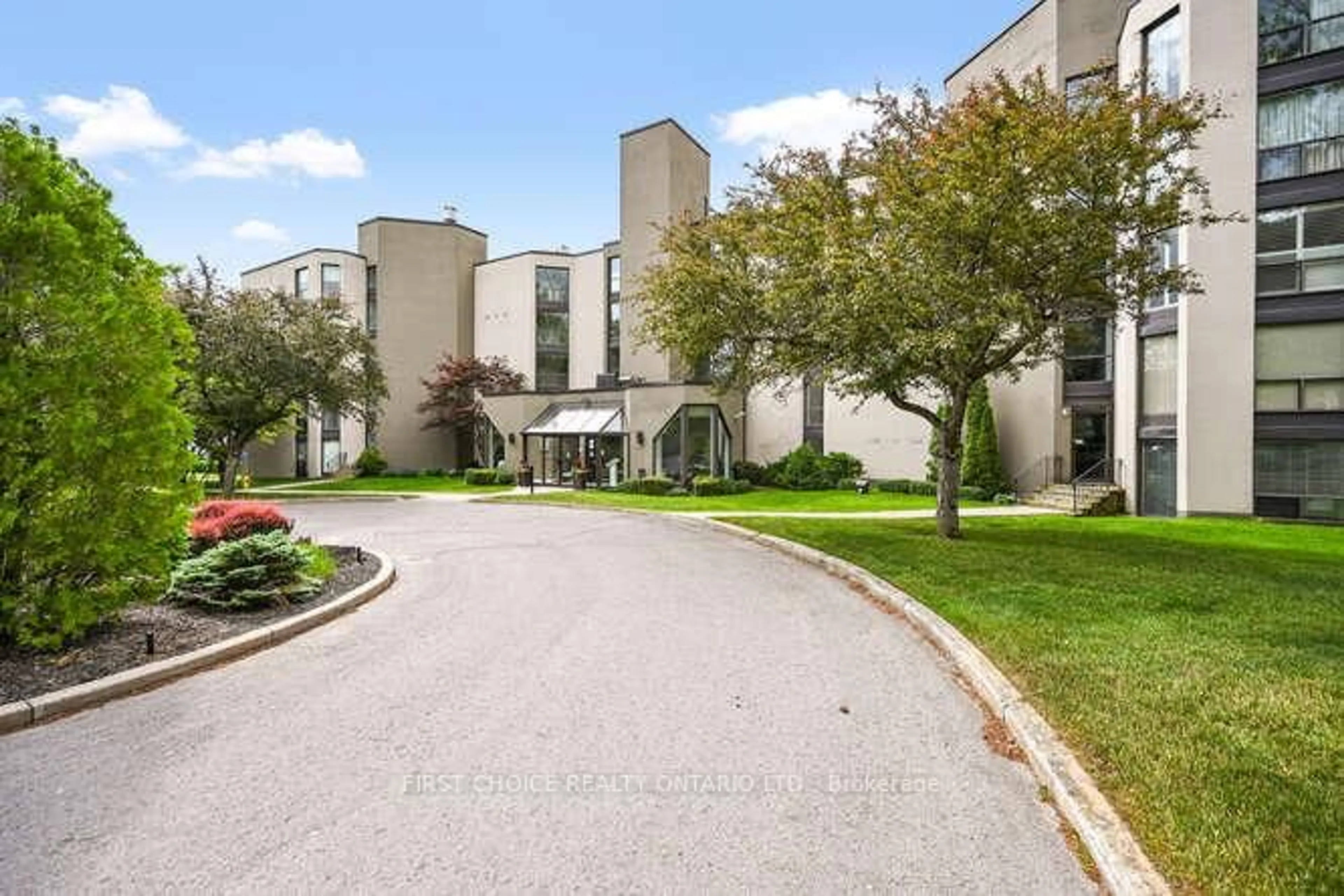 Unknown for 50 Market St St #203, Gananoque Ontario K7G 2M3