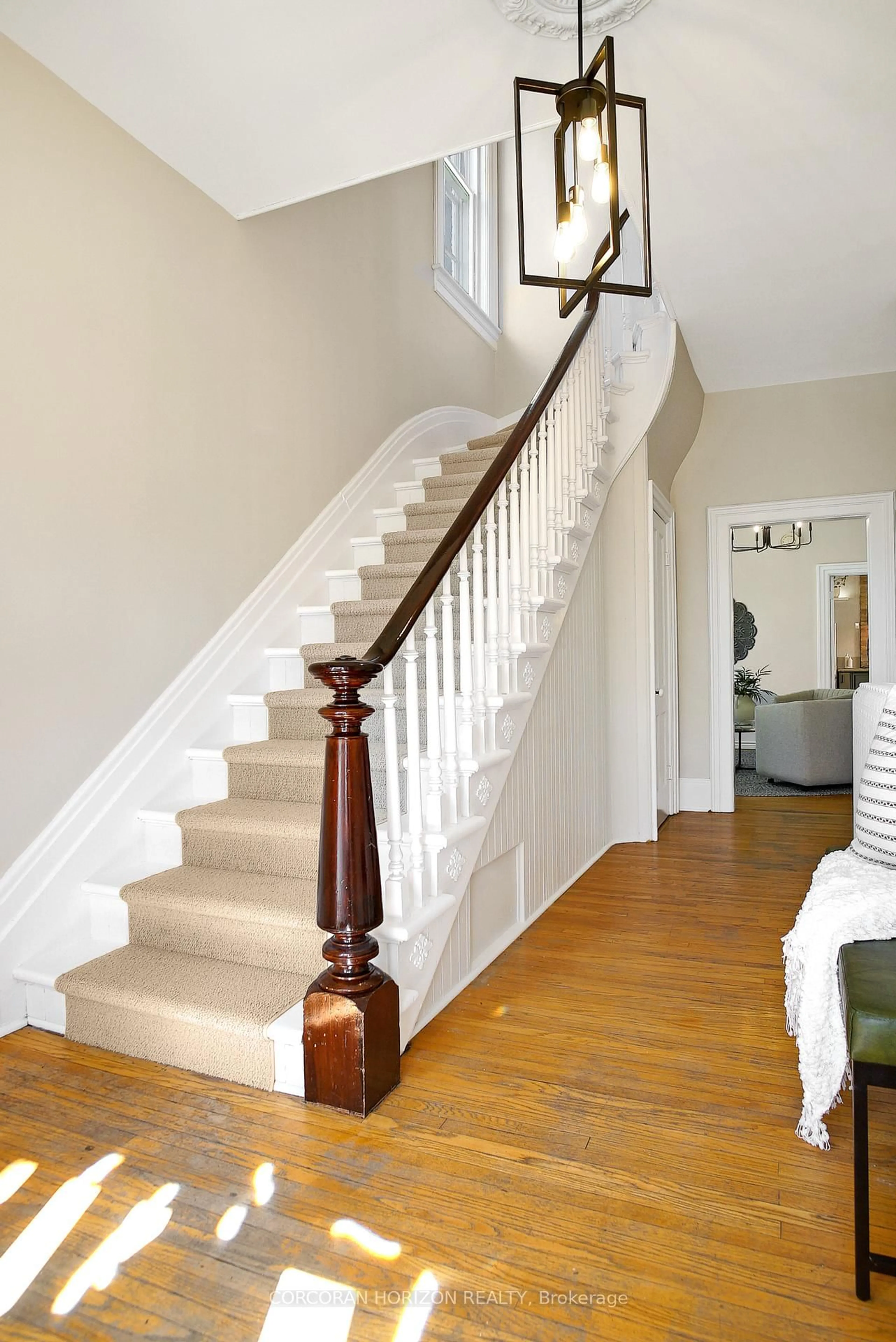 Stairs for 78 William St, Waterloo Ontario N2L 1J7