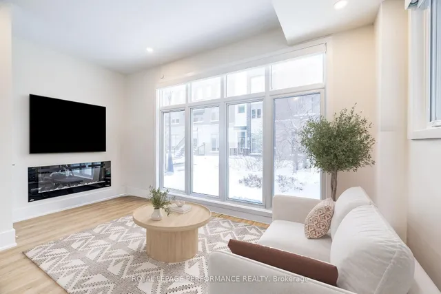 225 Makadewa Private, Ottawa 4