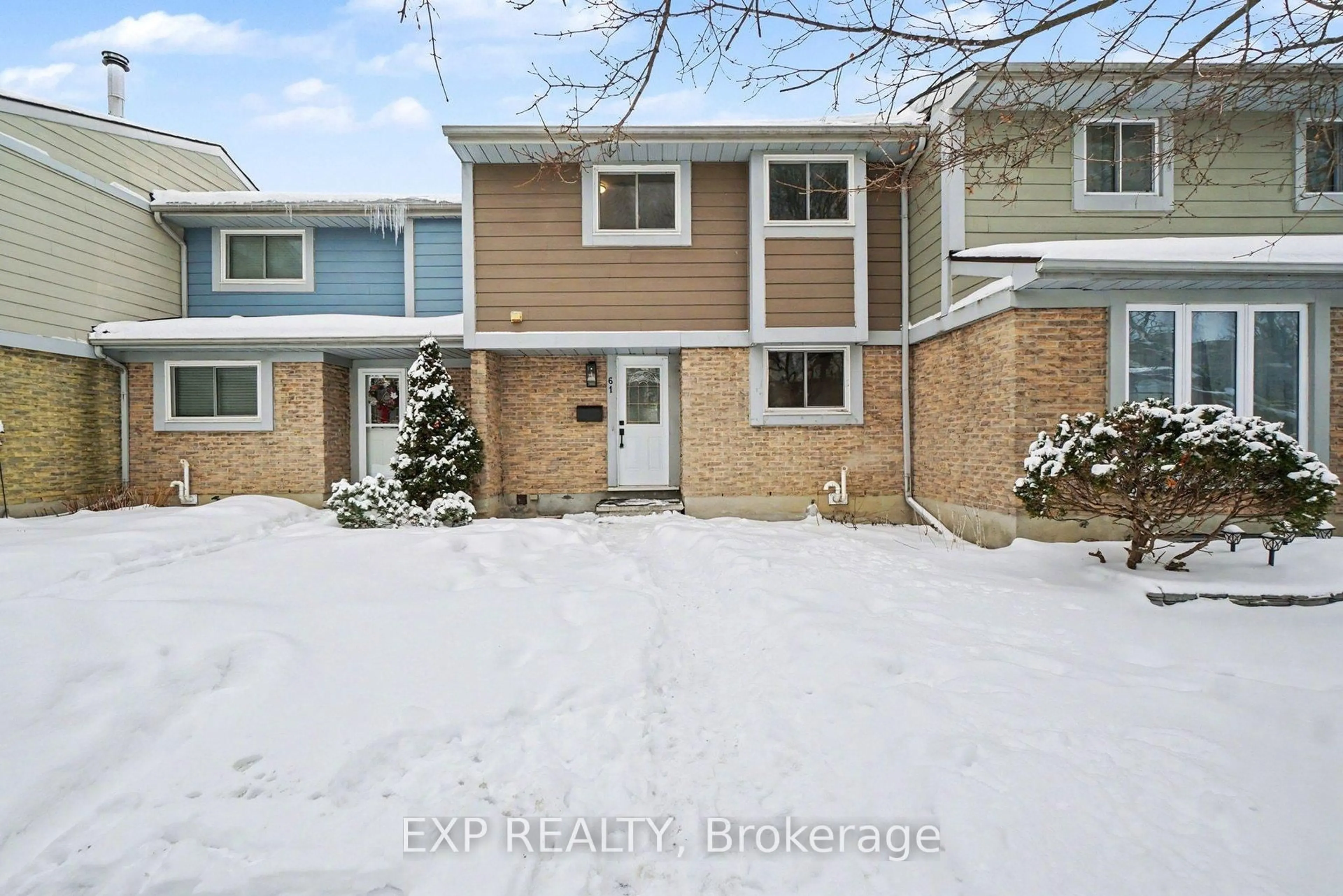 A pic from outside/outdoor area/front of a property/back of a property/a pic from drone, street for 2336 Orient Park Dr #61, Ottawa Ontario K2V 0J2
