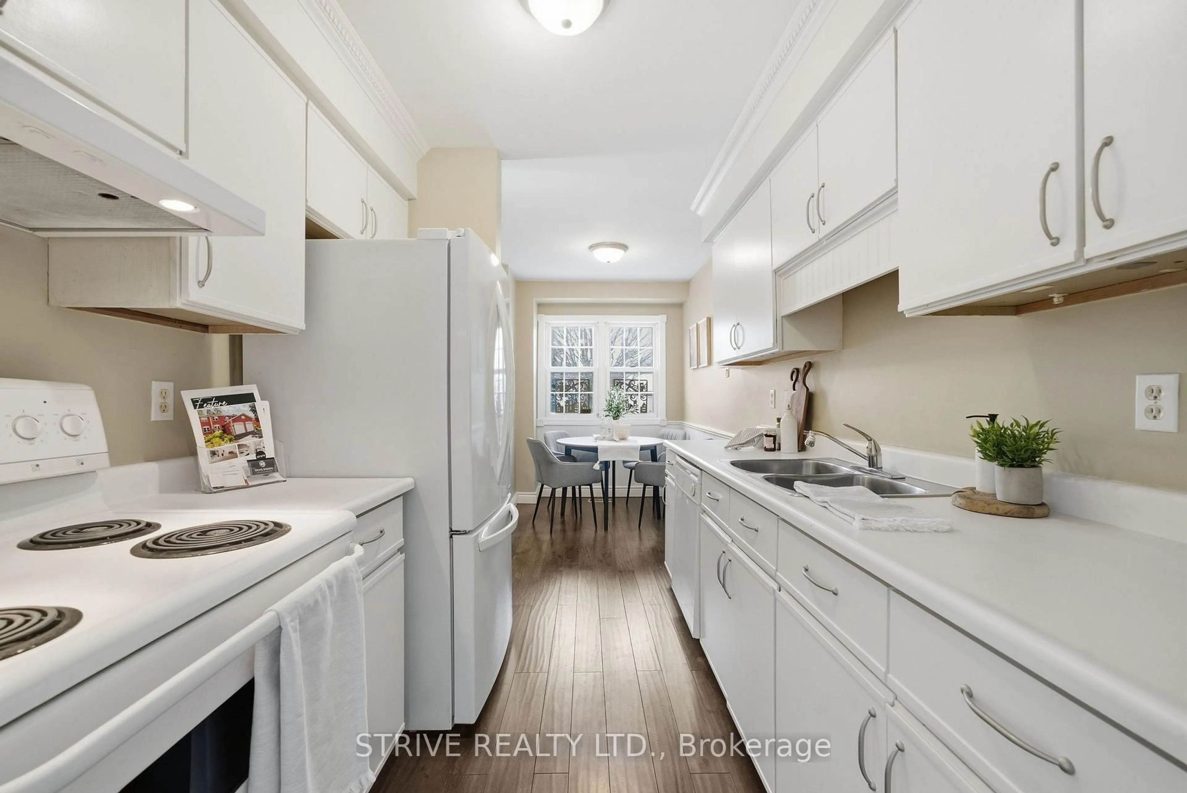 Standard kitchen, unknown for 165 Sutherland Cres, Cobourg Ontario K9A 5L6