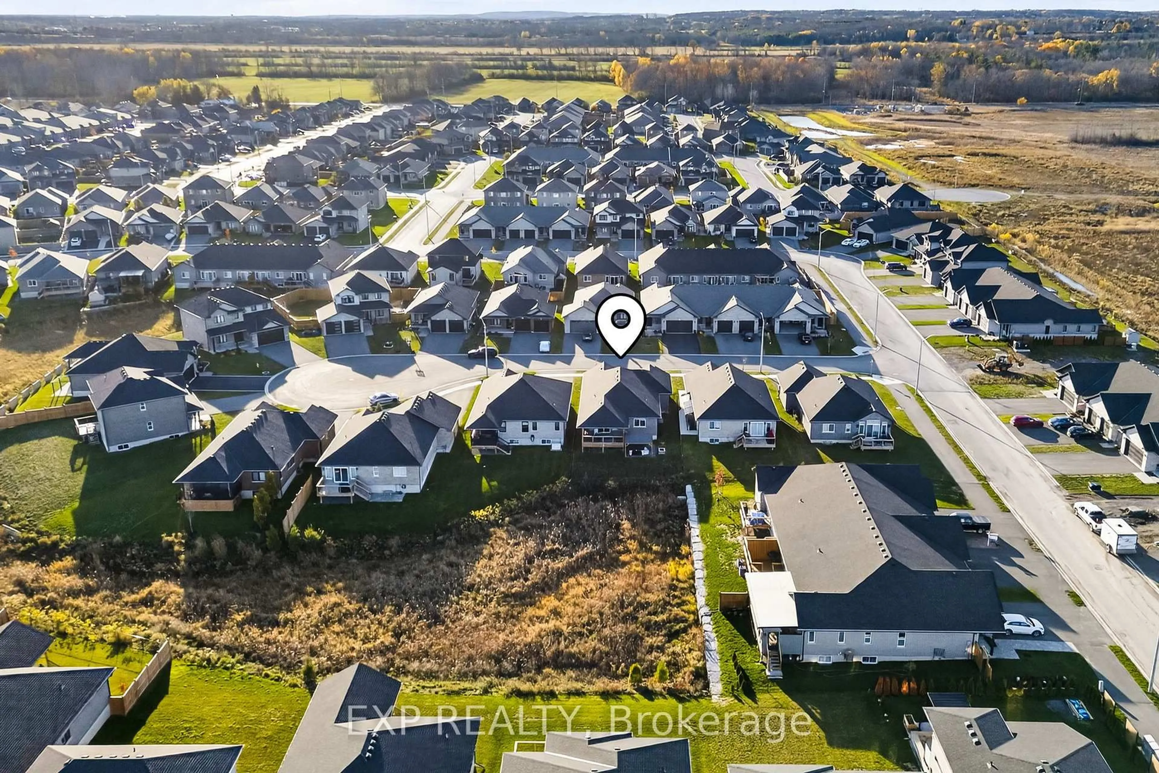 A pic from outside/outdoor area/front of a property/back of a property/a pic from drone, street for 7 Mavety Crt, Belleville Ontario K8N 0R6