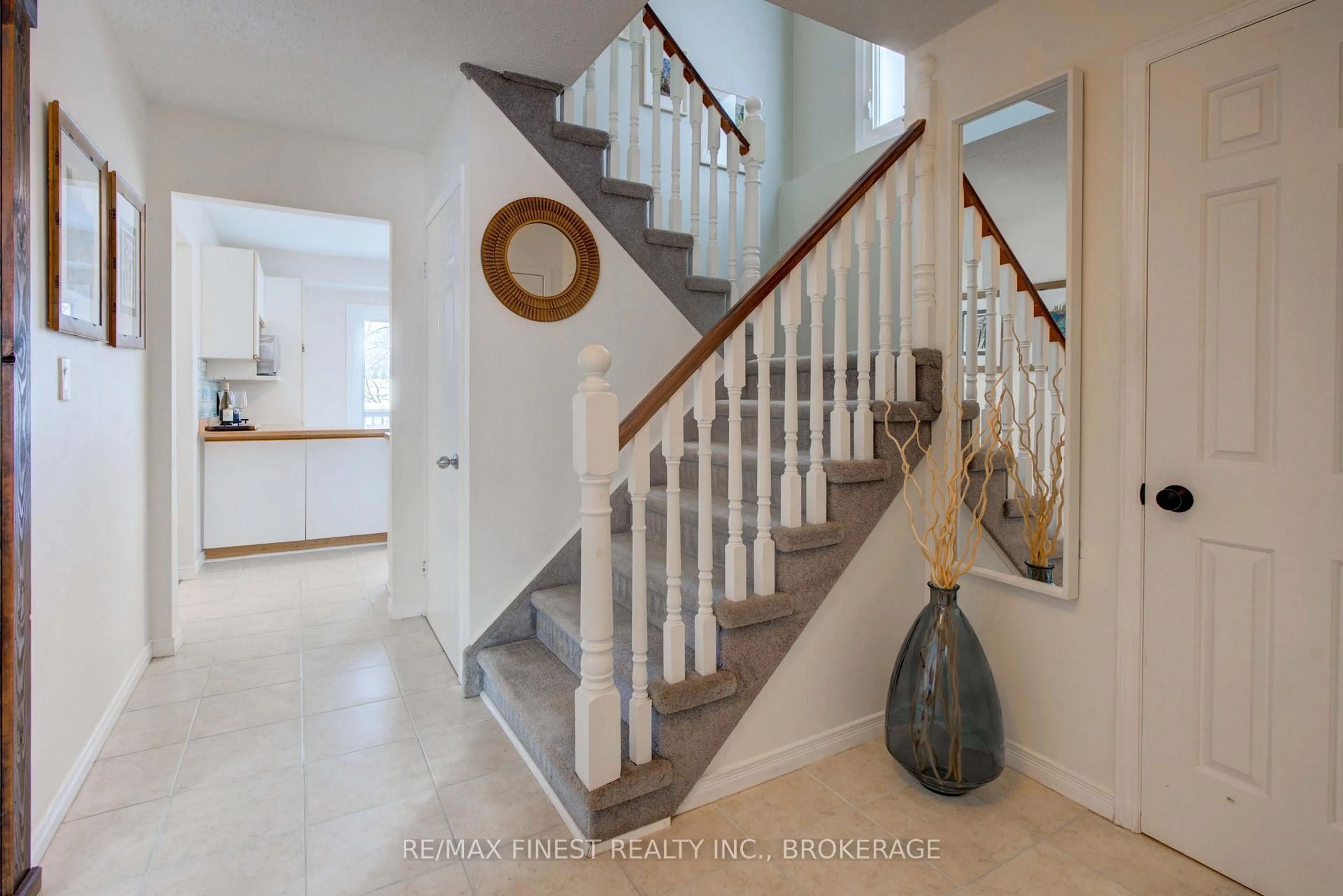 Unknown for 17 Richdale Crt, Kingston Ontario K7K 6N3