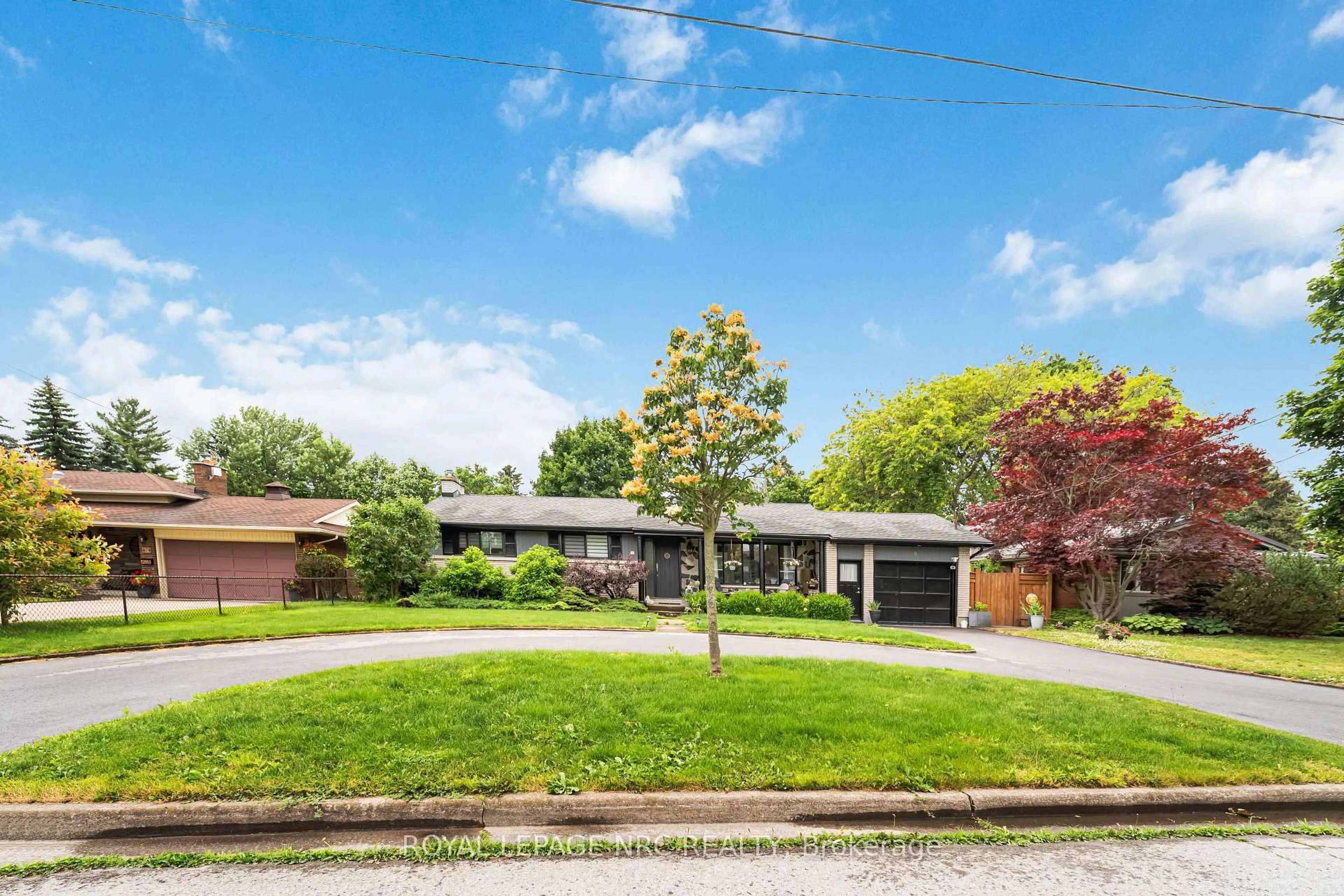 Home with brick exterior material, street for 9 Cartier Dr, St. Catharines Ontario L2M 2E5